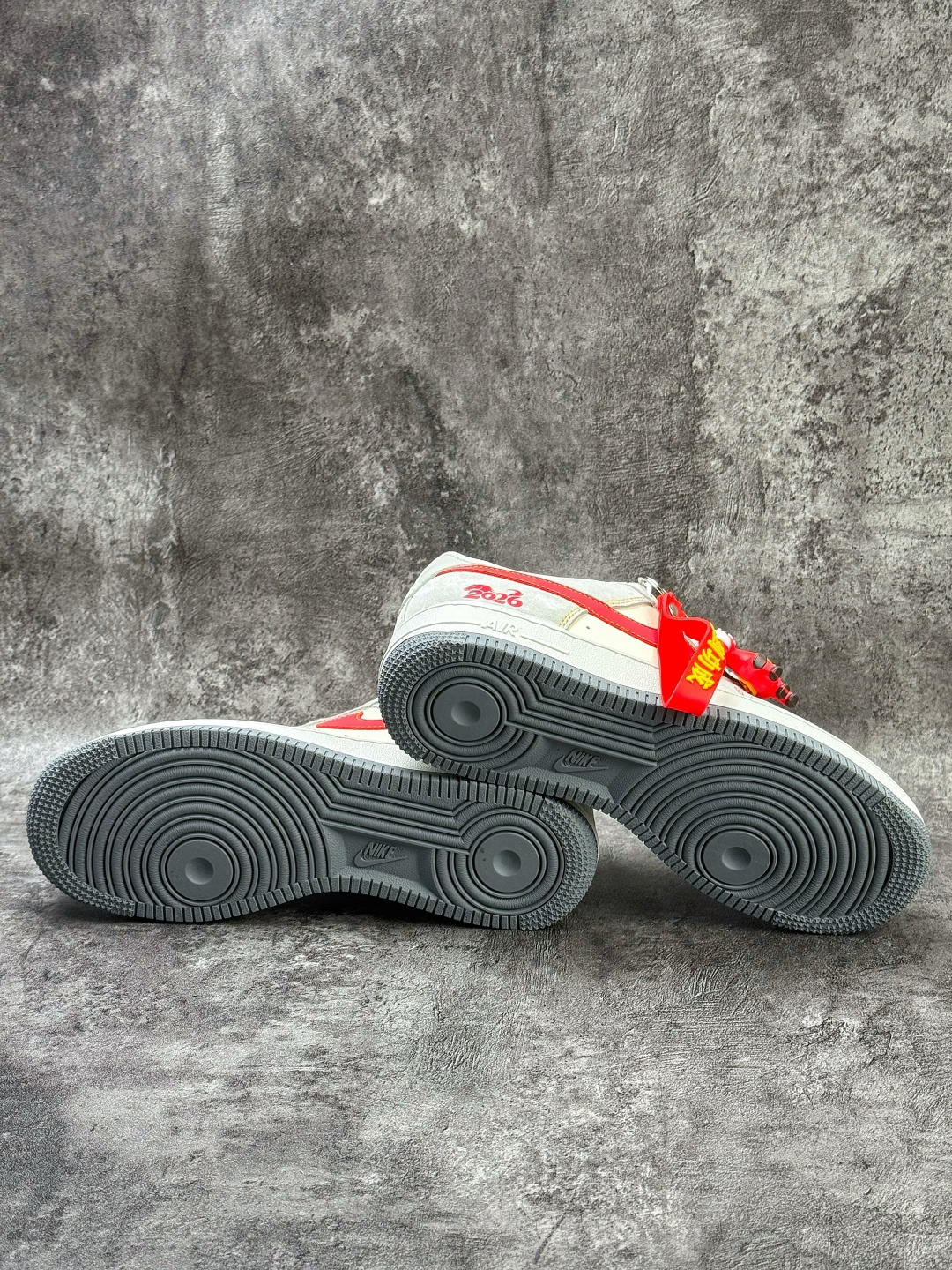 Nike Air Force 1 Low 07 马年限定 灰白红 HT5088-631