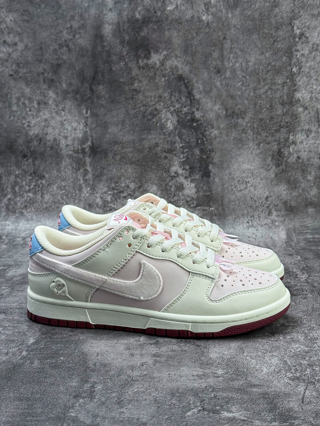 Nike Dunk Low ”Valentine’s Day” 情人节限定 低帮 板鞋 米粉 IQ1145-610-莆田鞋,莆田鞋货源,高仿鞋,高仿鞋货源,安福档口,莆田高仿鞋,莆田鞋批发,高仿鞋批发,莆田高仿运动鞋,高仿运动鞋,莆田运动鞋 Nike Dunk Low ”Valentine’s Day” 情人节限定 低帮 板鞋 米粉 IQ1145-610