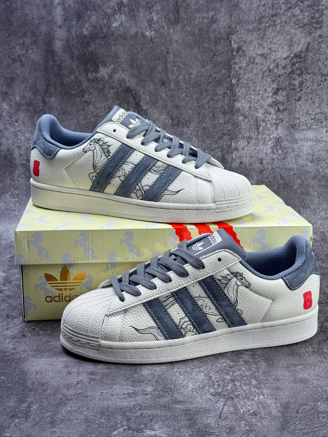 AD Originals Superstar 马年限定 白灰 SD6828CC
