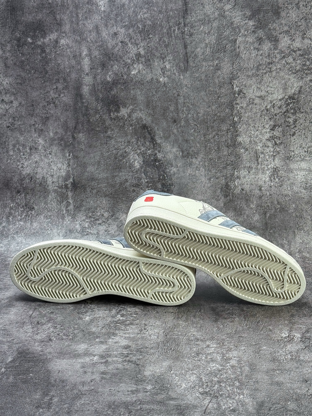 AD Originals Superstar 马年限定 白灰 SD6828CC