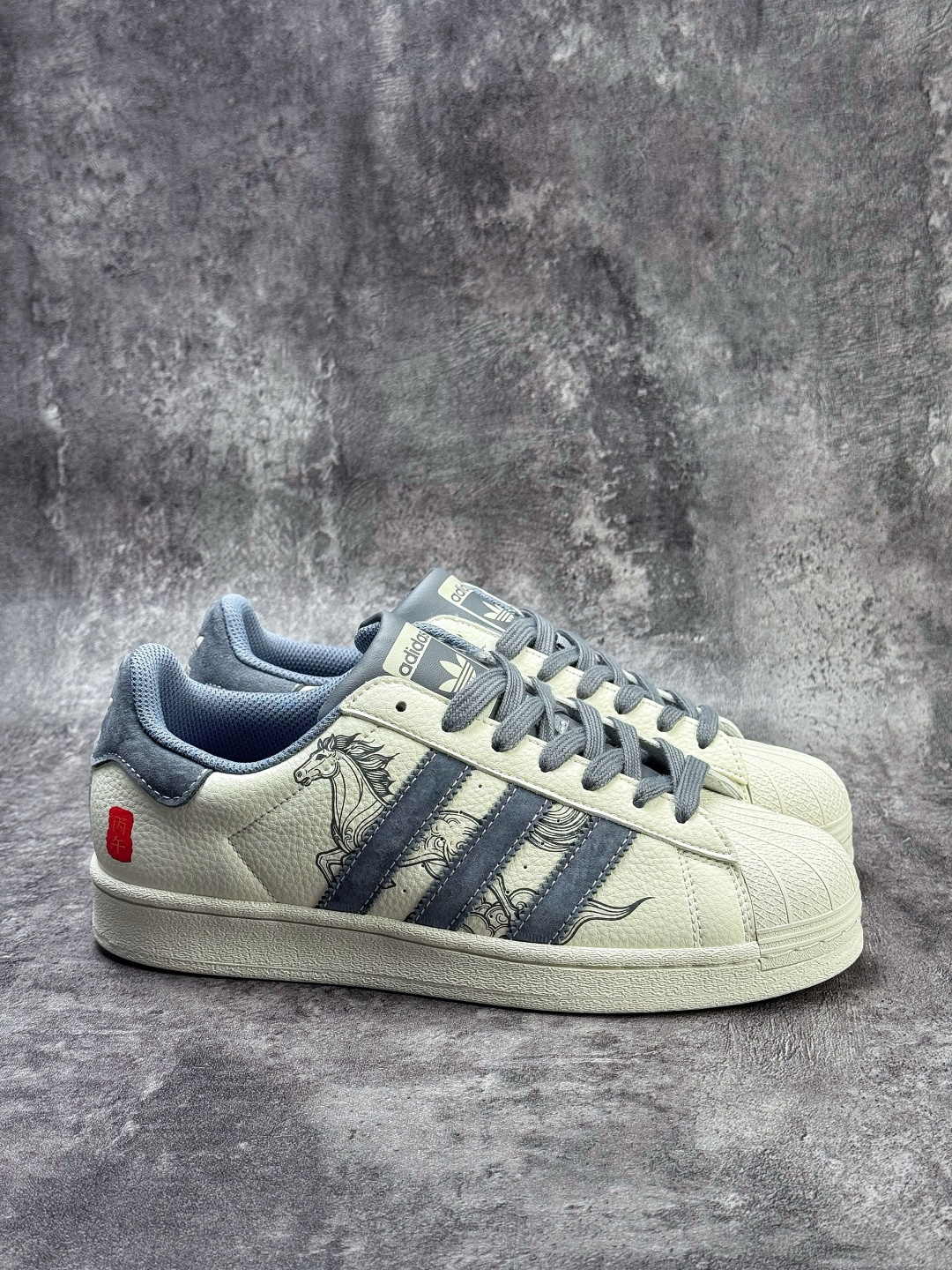 AD Originals Superstar 马年限定 白灰 SD6828CC