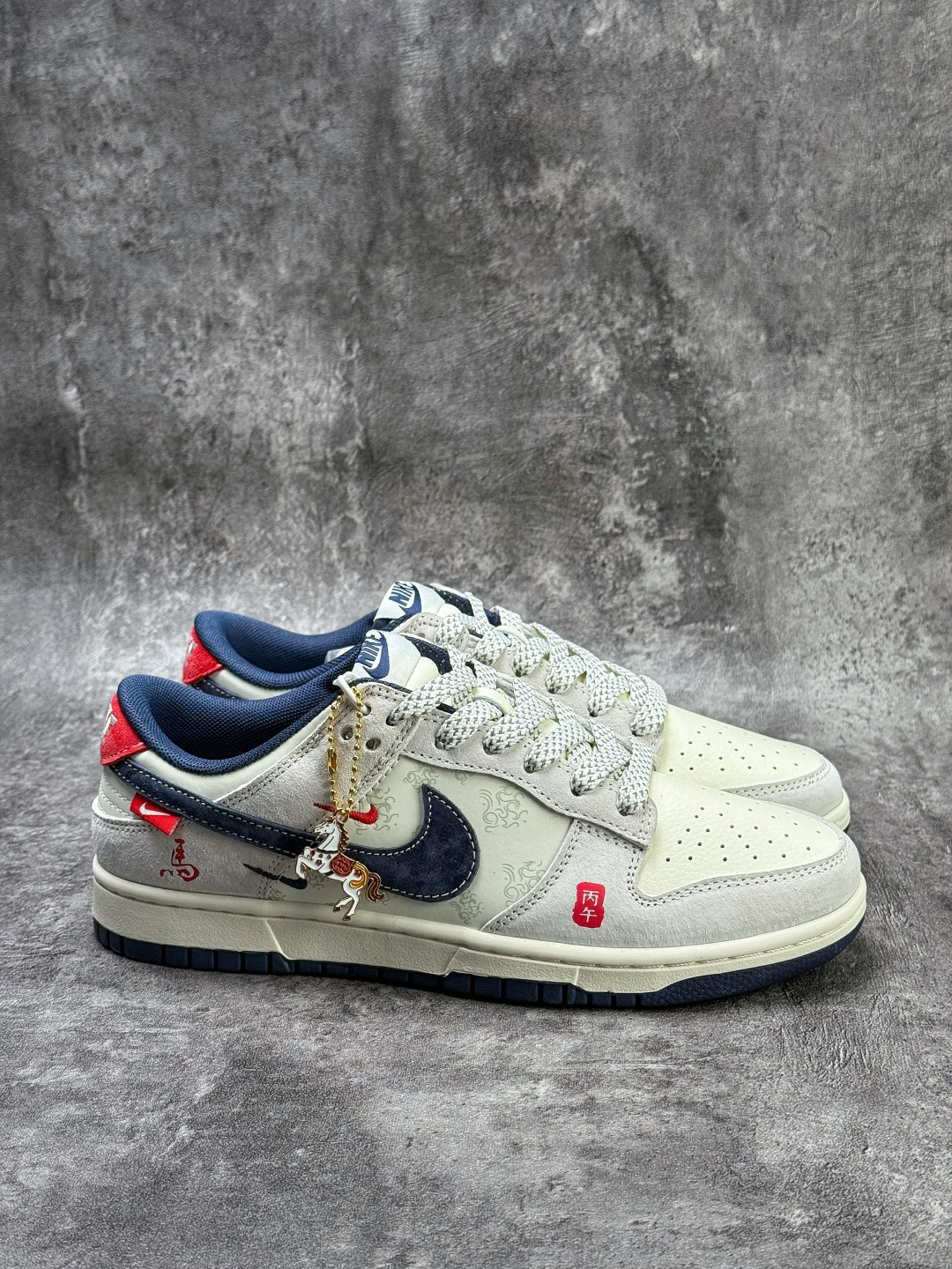 Nike SB Dunk Low 马年限定 灰白蓝双小勾满天星 YX5066-406