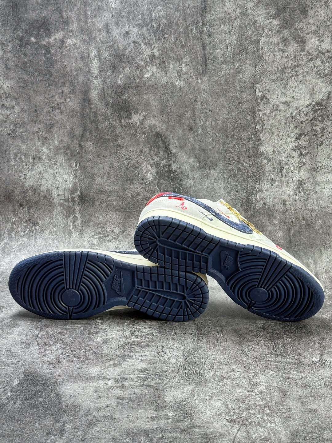 Nike SB Dunk Low 马年限定 灰白蓝双小勾满天星 YX5066-406