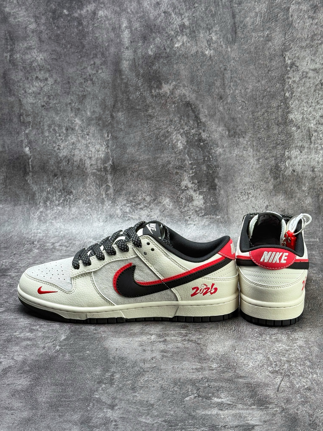 Nike SB Dunk Low 马年限定 白灰双勾小勾满天星 XT6998-129