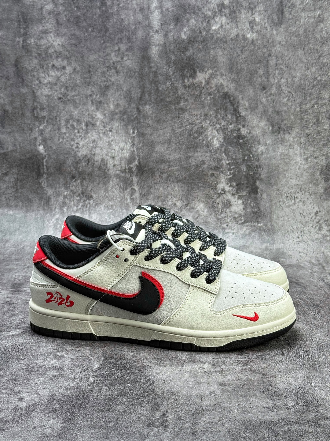 Nike SB Dunk Low 马年限定 白灰双勾小勾满天星 XT6998-129