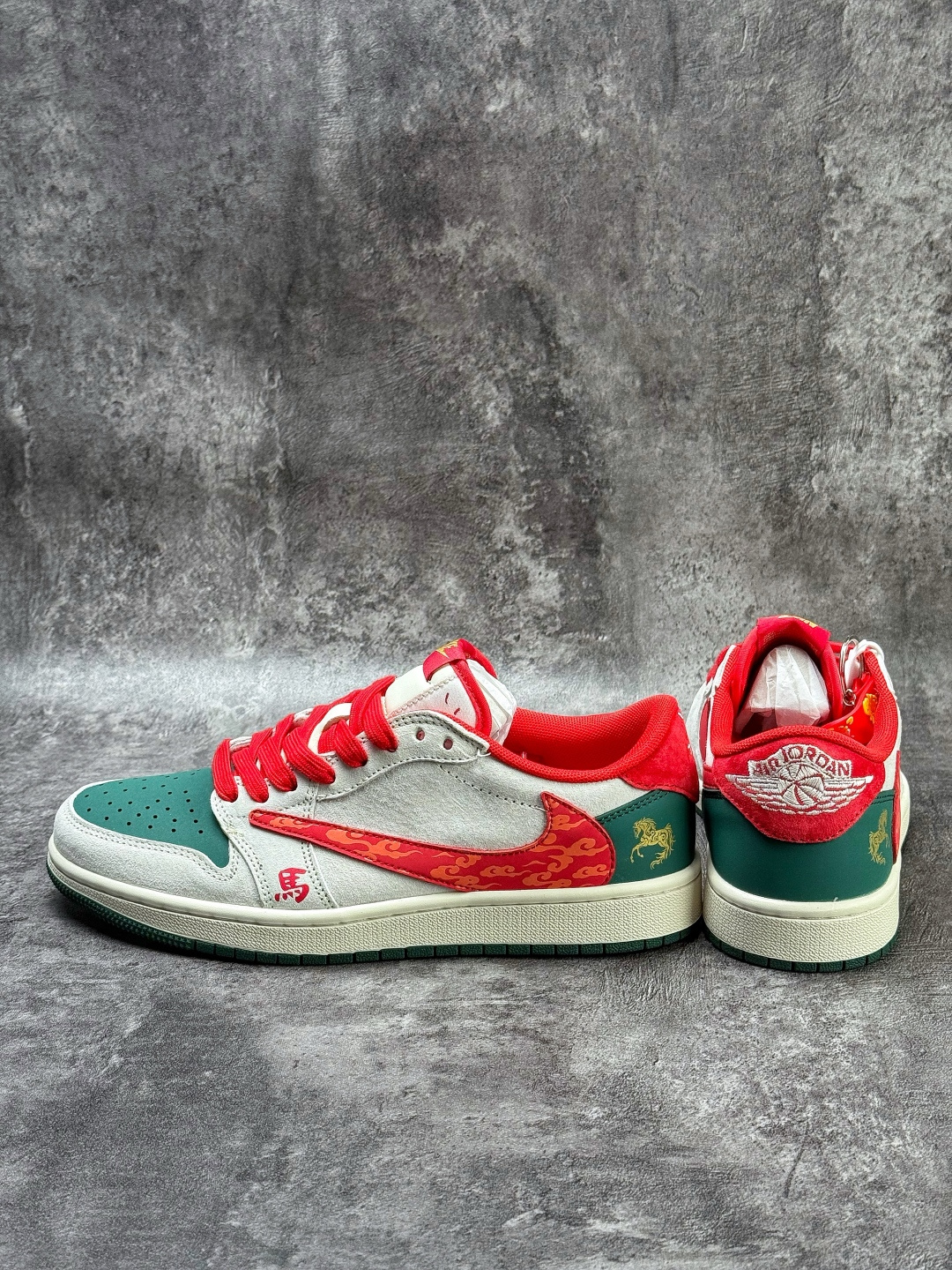 Travis Scott x Nike Air Jordan 1 Low 马年限定 Air Jordan 1 Low 反转灰绿红倒钩 LX1988-801-莆田鞋,莆田鞋货源,高仿鞋,高仿鞋货源,安福档口,莆田高仿鞋,莆田鞋批发,高仿鞋批发,莆田高仿运动鞋,高仿运动鞋,莆田运动鞋 Travis Scott x Nike Air Jordan 1 Low 马年限定 Air Jordan 1 Low 反转灰绿红倒钩 LX1988-801
