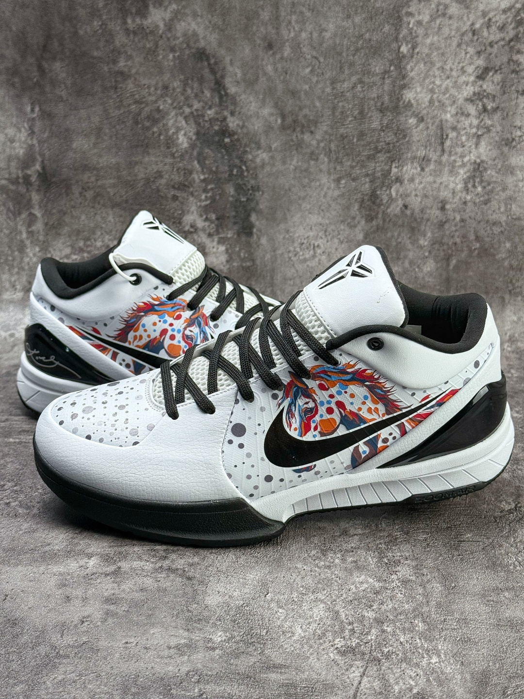 Nike Zoom Kobe 4 科比4代篮球鞋 马年限定 复刻防滑耐磨减震舒适轻便篮球鞋 AV6339-105