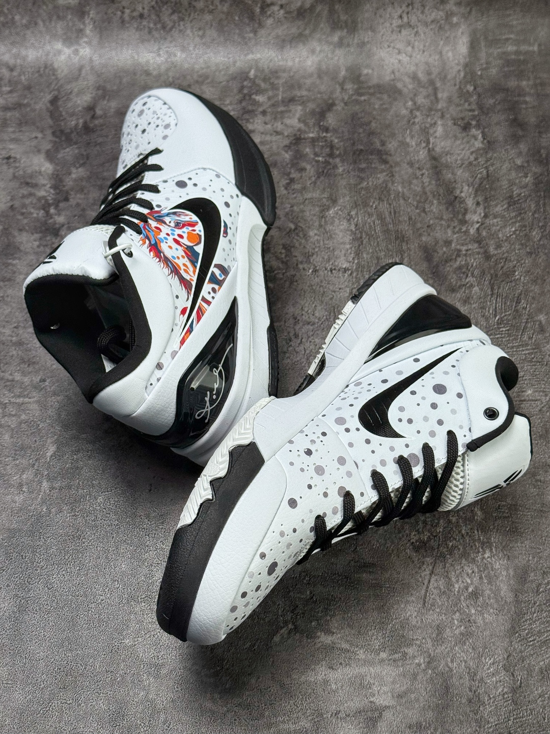 Nike Zoom Kobe 4 科比4代篮球鞋 马年限定 复刻防滑耐磨减震舒适轻便篮球鞋 AV6339-105