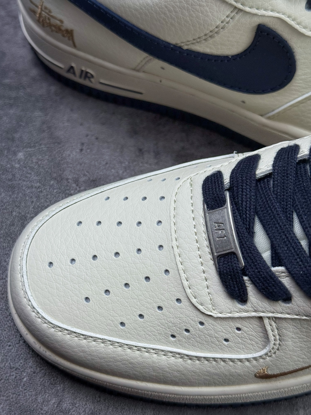Nike Air Force 1 Low 07 x Stussy 白蓝小勾 XX3168-225