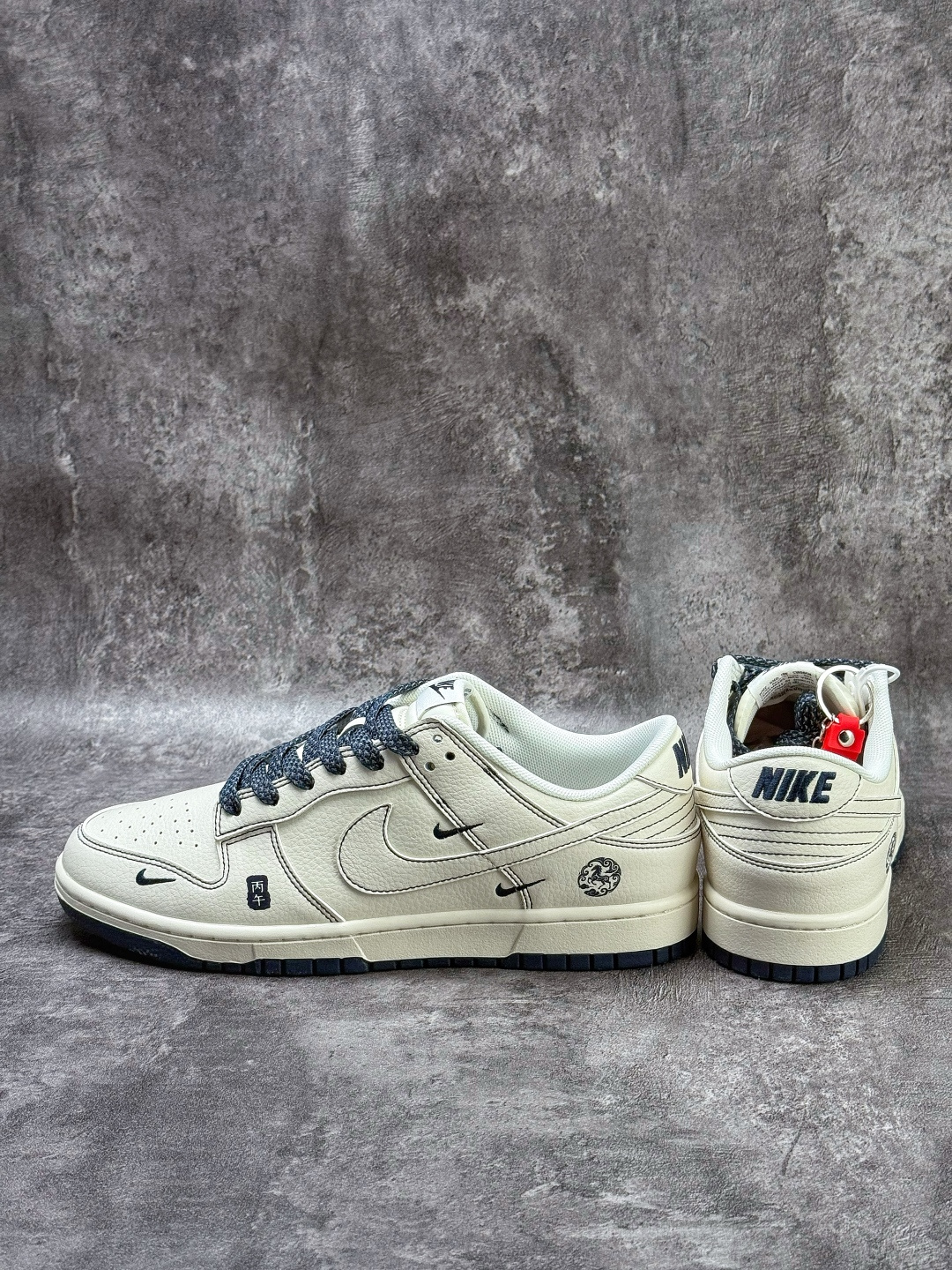 Nike SB Dunk Low 马年限定 白蓝三小勾满天星 JY6988-134