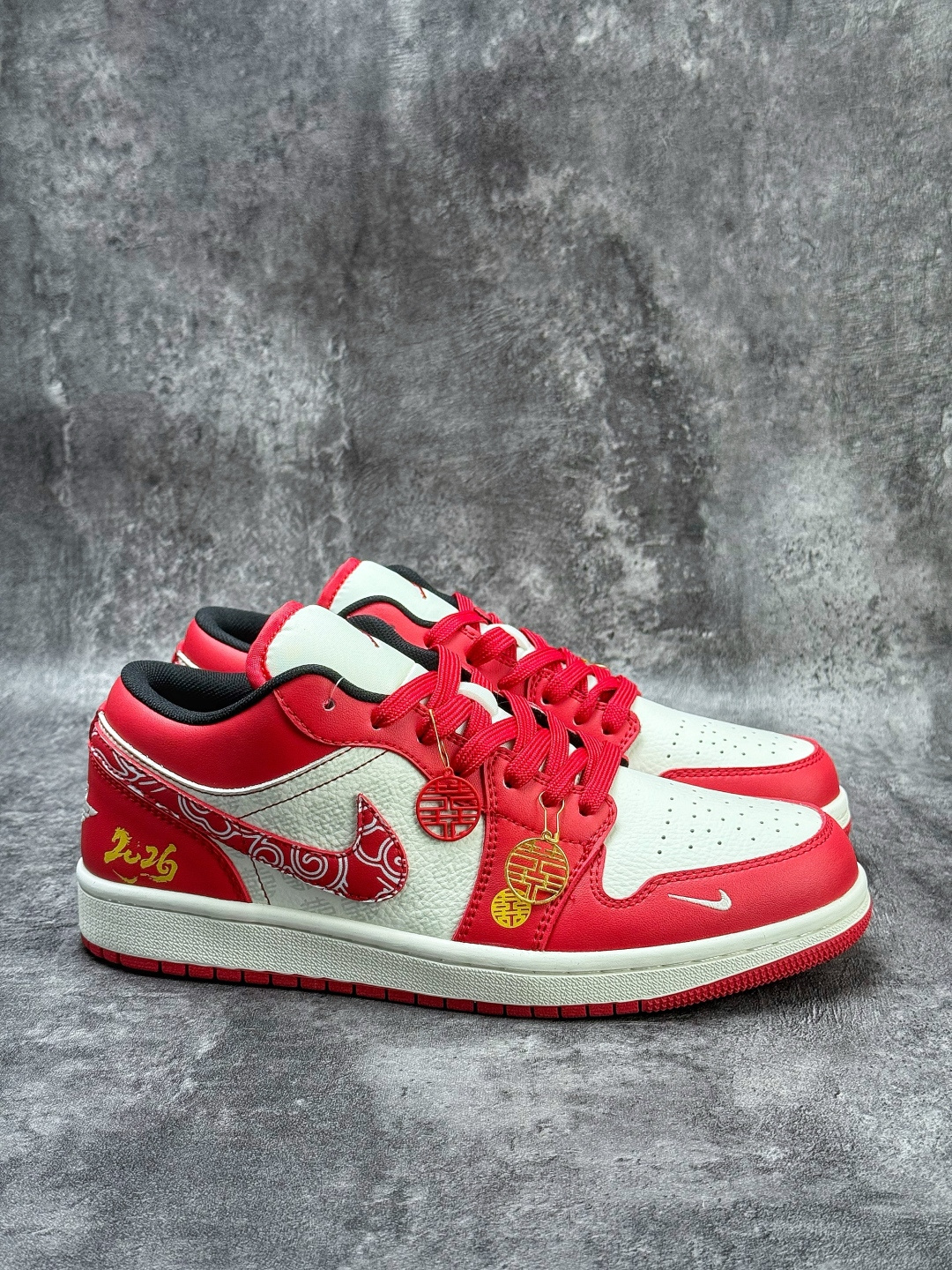 Air Jordan 1 Retro Low 马年限定 红白小勾 KG6669-F22