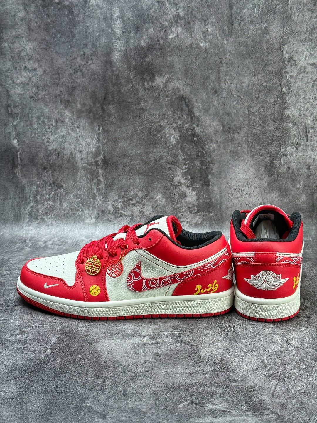 Air Jordan 1 Retro Low 马年限定 红白小勾 KG6669-F22