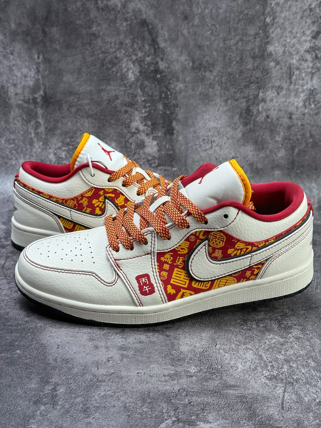 Air Jordan 1 Retro Low 马年限定 白红满天星 XT6998-119