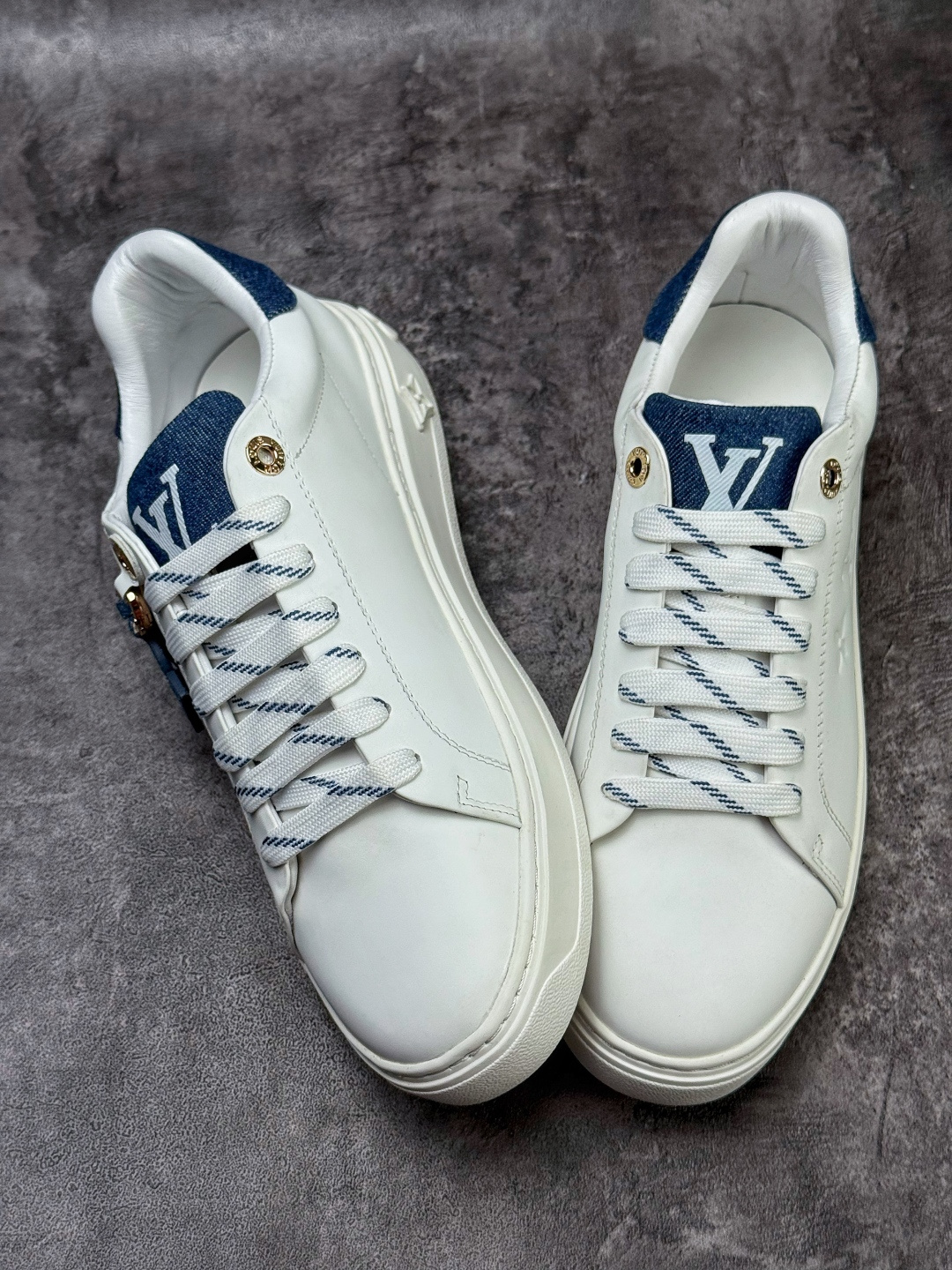 广奢高端货Louis Vuitton New Arrival 系列 LV Time Out 情侣小白鞋