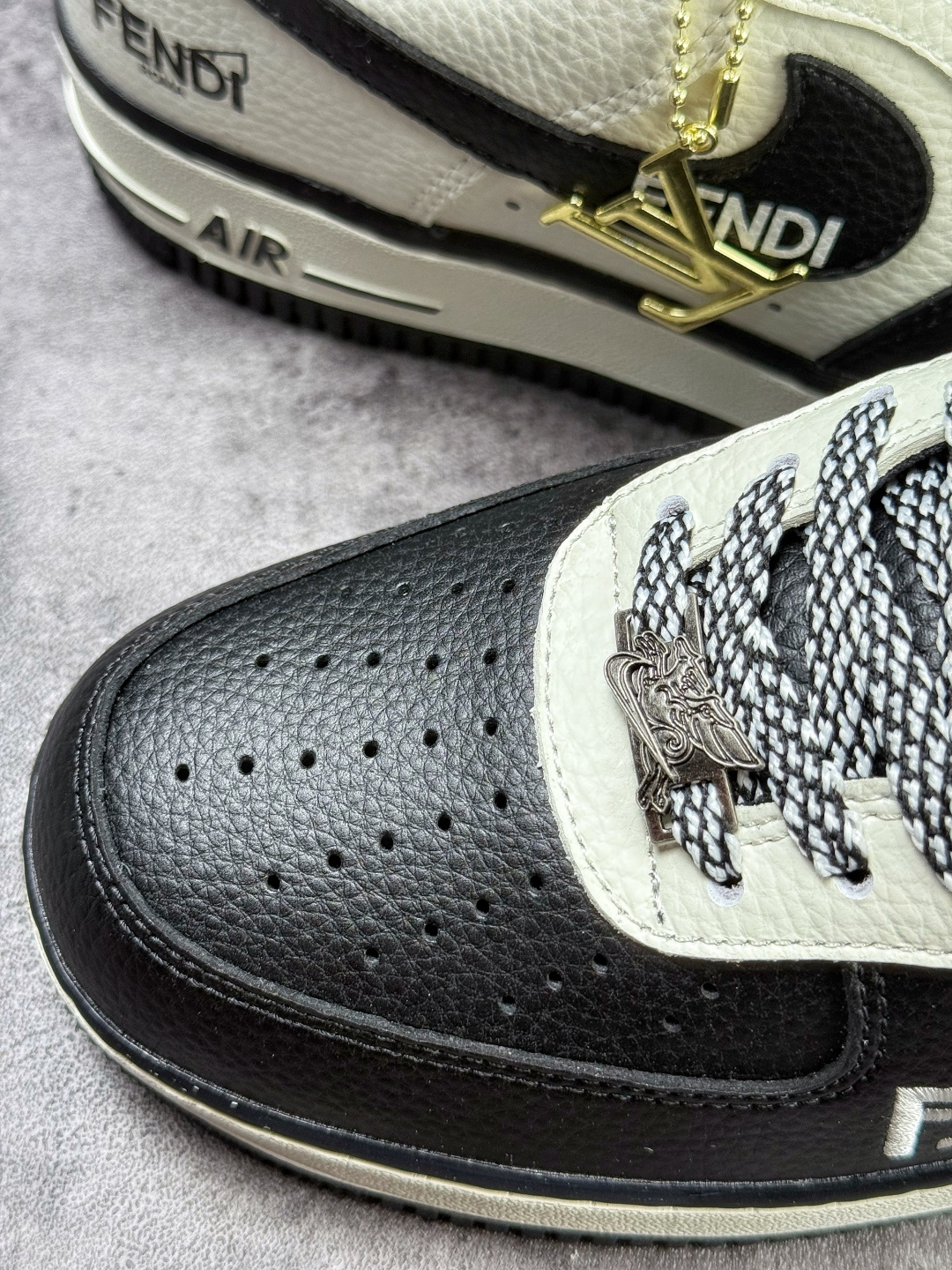 210 Nike Air Force 1 Low 07 x Louis Vuitton x Fendi 黑白满天星 XY9025-018-Chinese UA Cheap High Quatity Brand Clothes Bags handbags Sneakers wholesale wholesaler seller from China Factory suppliers Fashion Clothing Shoes best Quality Beautiful Price 210 Nike Air Force 1 Low 07 x Louis Vuitton x Fendi 黑白满天星 XY9025-018