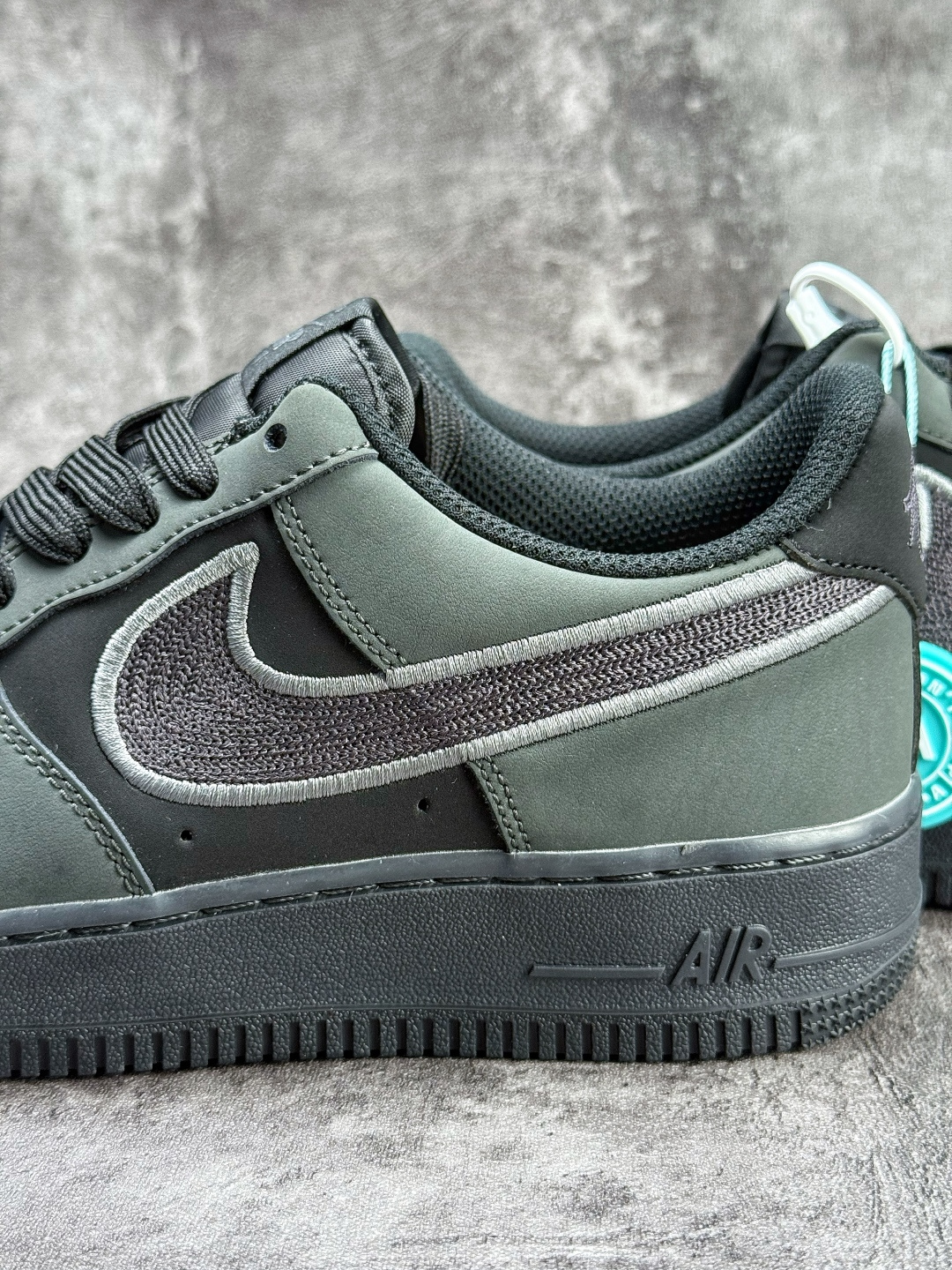 Nike Air Force 1 Low 07 灰黑 IB6842-002-Top High Quatity Cheap Sneakers Fashion Clothing Clothes Bags handbags Shoes of all Brand wholesale With The best Quality And Beautiful Price from China Factory Chinese suppliers wholesaler seller Nike Air Force 1 Low 07 灰黑 IB6842-002