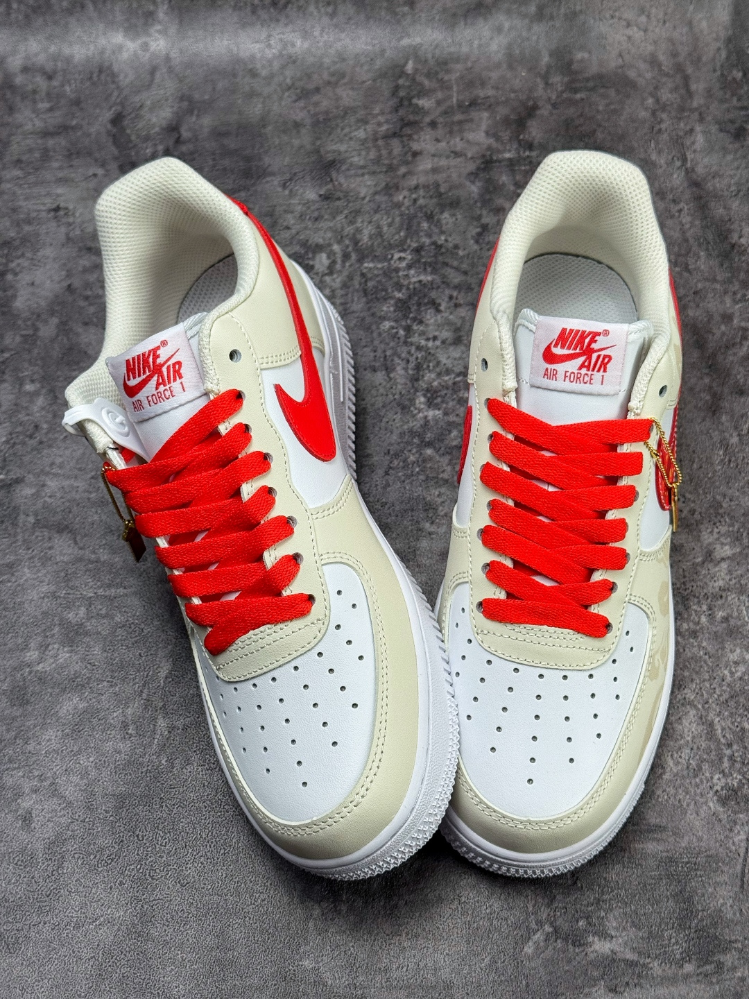 Nike Air Force 1 Low 07 福气满满 米白红 ZH0316 169XK Size 36 36.5 37.5 38 38.5 39 40 40.5 41 42 42.5 43 44 44.5 45-Top High Quatity Cheap Sneakers Fashion Clothing Clothes Bags handbags Shoes of all Brand wholesale With The best Quality And Beautiful Price from China Factory Chinese suppliers wholesaler seller Nike Air Force 1 Low 07 福气满满 米白红 ZH0316 169XK Size 36 36.5 37.5 38 38.5 39 40 40.5 41 42 42.5 43 44 44.5 45