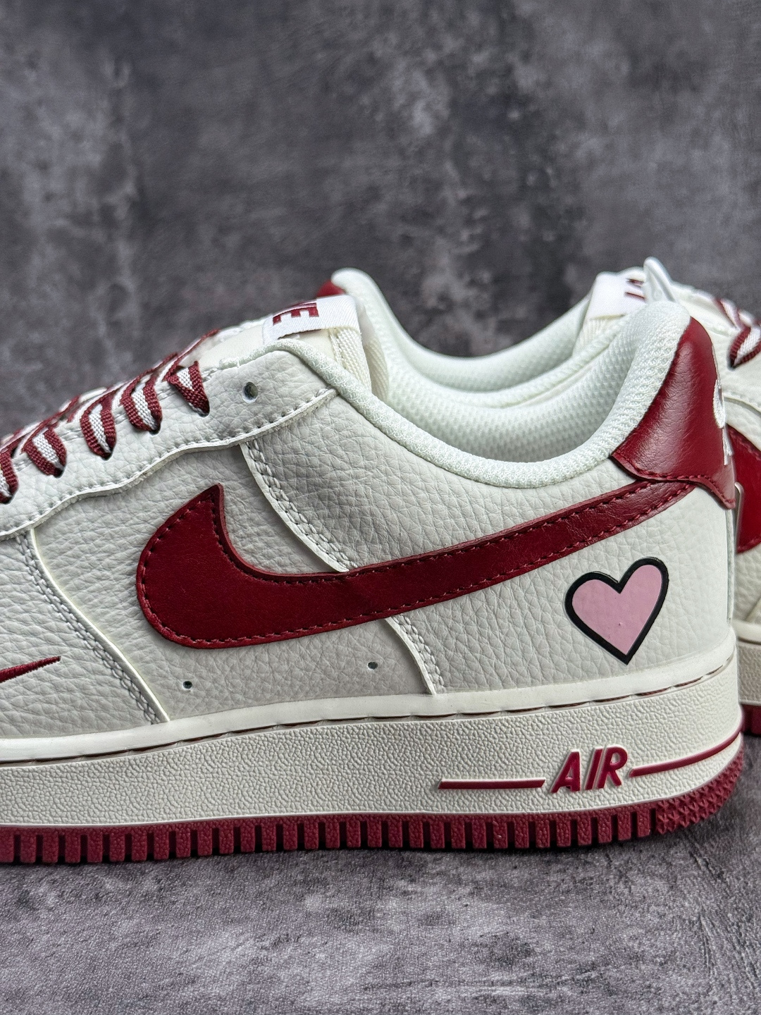 Nike Air Force 1 Low 07 LOVE 白红小勾 NH0601-539-Top High Quatity Cheap Sneakers Fashion Clothing Clothes Bags handbags Shoes of all Brand wholesale With The best Quality And Beautiful Price from China Factory Chinese suppliers wholesaler seller Nike Air Force 1 Low 07 LOVE 白红小勾 NH0601-539
