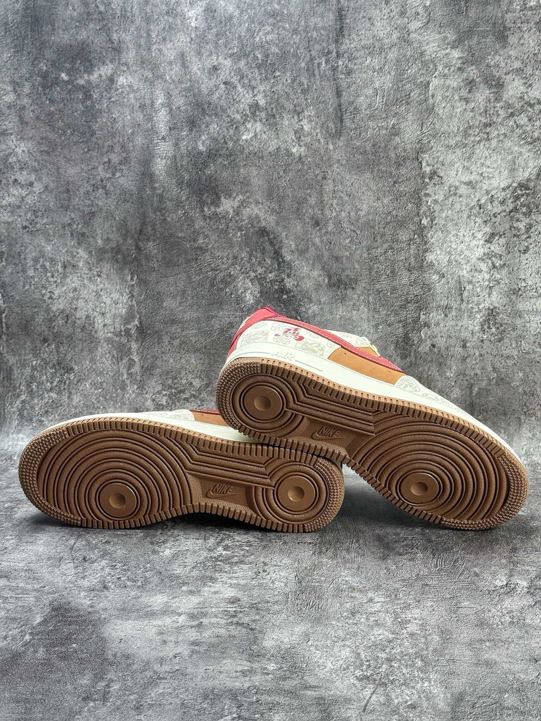 Nike Air Force 1 Low 07 马年限定 白棕红小勾 DW8806-007-Top High Quatity Cheap Sneakers Fashion Clothing Clothes Bags handbags Shoes of all Brand wholesale With The best Quality And Beautiful Price from China Factory Chinese suppliers wholesaler seller Nike Air Force 1 Low 07 马年限定 白棕红小勾 DW8806-007