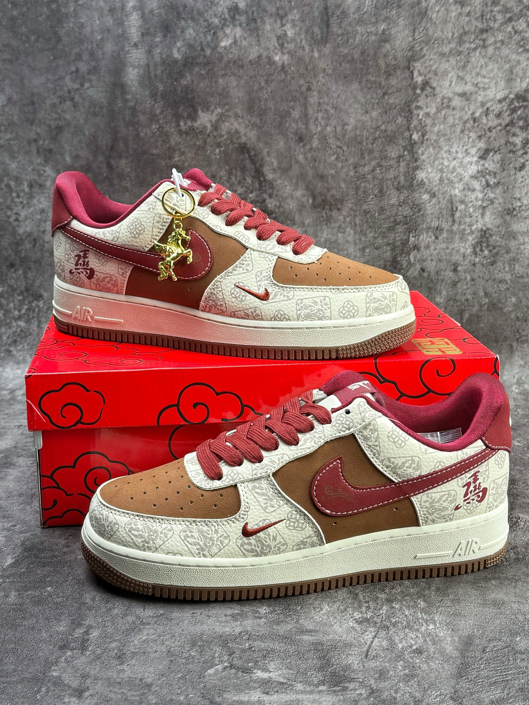 Nike Air Force 1 Low 07 马年限定 白棕红小勾 DW8806-007-Top High Quatity Cheap Sneakers Fashion Clothing Clothes Bags handbags Shoes of all Brand wholesale With The best Quality And Beautiful Price from China Factory Chinese suppliers wholesaler seller Nike Air Force 1 Low 07 马年限定 白棕红小勾 DW8806-007