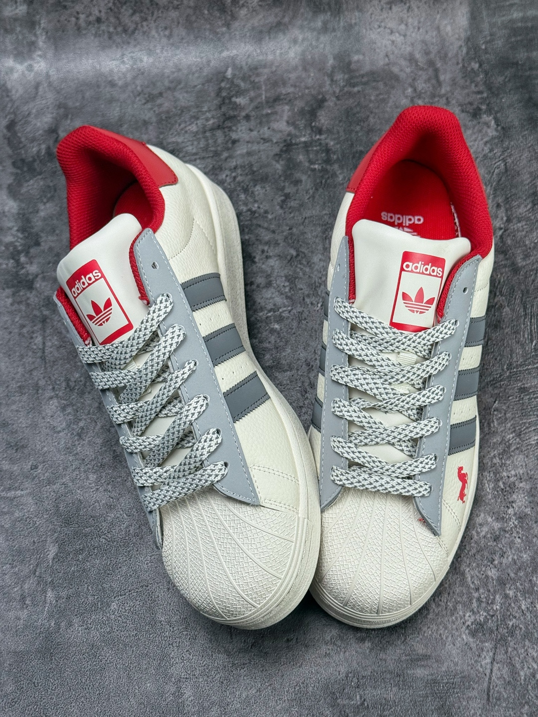 AD Originals Super马年限定 白灰红 SD6826-Top High Quatity Cheap Sneakers Fashion Clothing Clothes Bags handbags Shoes of all Brand wholesale With The best Quality And Beautiful Price from China Factory Chinese suppliers wholesaler seller AD Originals Super马年限定 白灰红 SD6826
