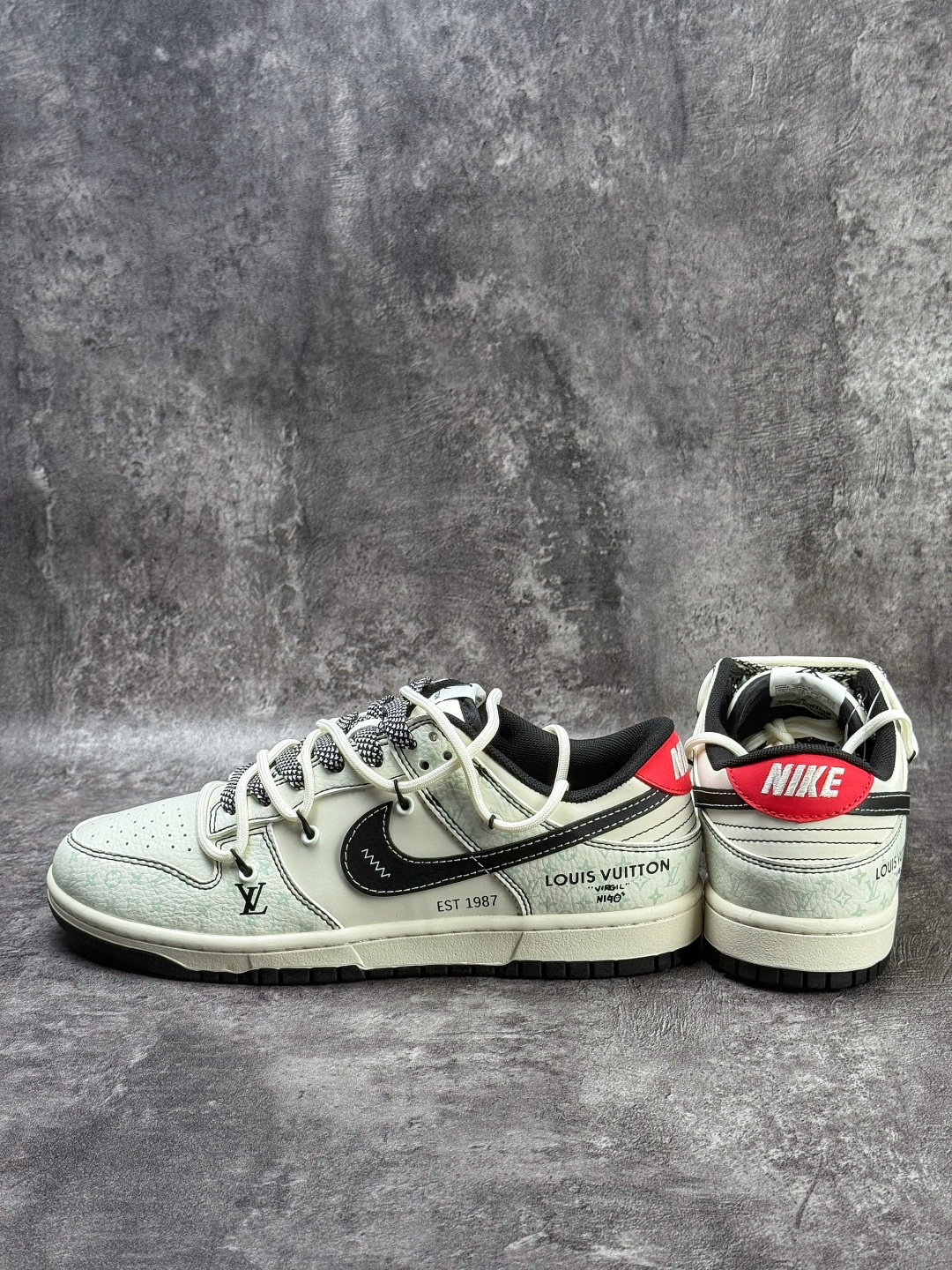 Nike SB Dunk Low 马年限定 白黑满天星 YX5066-393