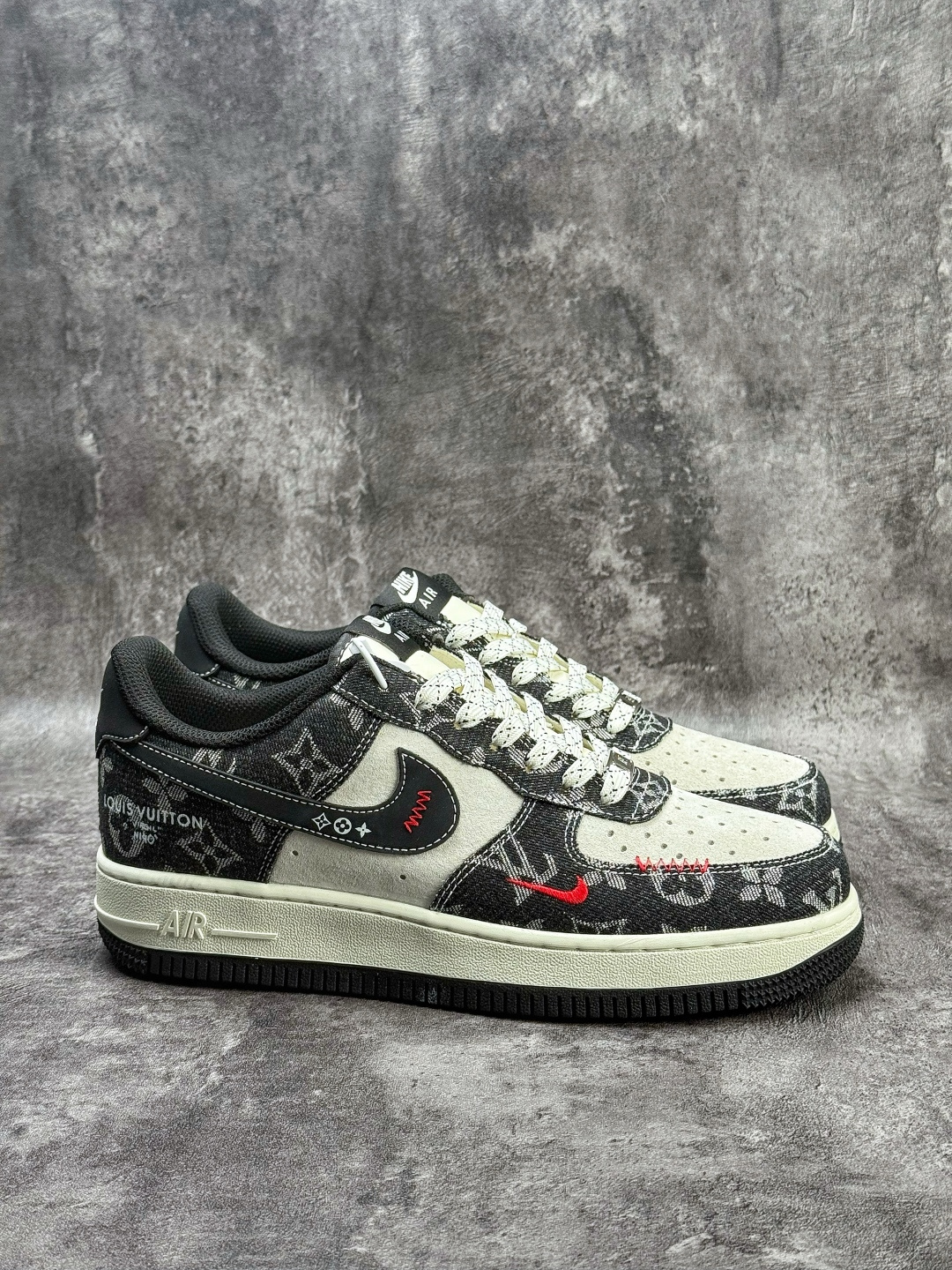 Nike Air Force 1 Low 07 马年限定 黑白红小勾满天星 KG6699-F56-Top High Quatity Cheap Sneakers Fashion Clothing Clothes Bags handbags Shoes of all Brand wholesale With The best Quality And Beautiful Price from China Factory Chinese suppliers wholesaler seller Nike Air Force 1 Low 07 马年限定 黑白红小勾满天星 KG6699-F56