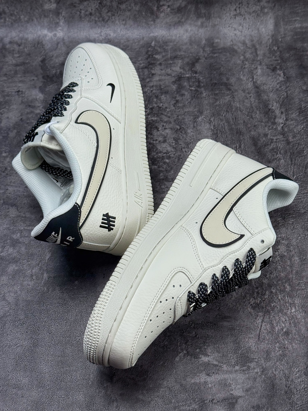 Nike Air Force 1 Low 07 x UNDEFEATED 白黑小勾满天星 CS5288-066-Top High Quatity Cheap Sneakers Fashion Clothing Clothes Bags handbags Shoes of all Brand wholesale With The best Quality And Beautiful Price from China Factory Chinese suppliers wholesaler seller Nike Air Force 1 Low 07 x UNDEFEATED 白黑小勾满天星 CS5288-066