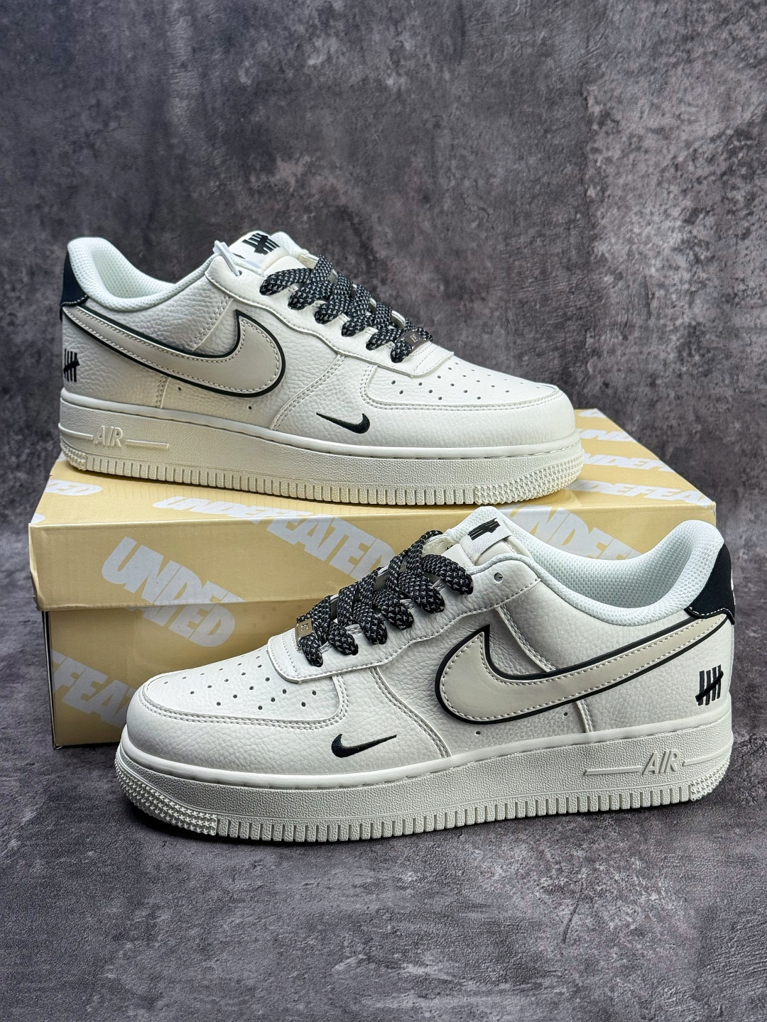 Nike Air Force 1 Low 07 x UNDEFEATED 白黑小勾满天星 CS5288-066-Top High Quatity Cheap Sneakers Fashion Clothing Clothes Bags handbags Shoes of all Brand wholesale With The best Quality And Beautiful Price from China Factory Chinese suppliers wholesaler seller Nike Air Force 1 Low 07 x UNDEFEATED 白黑小勾满天星 CS5288-066