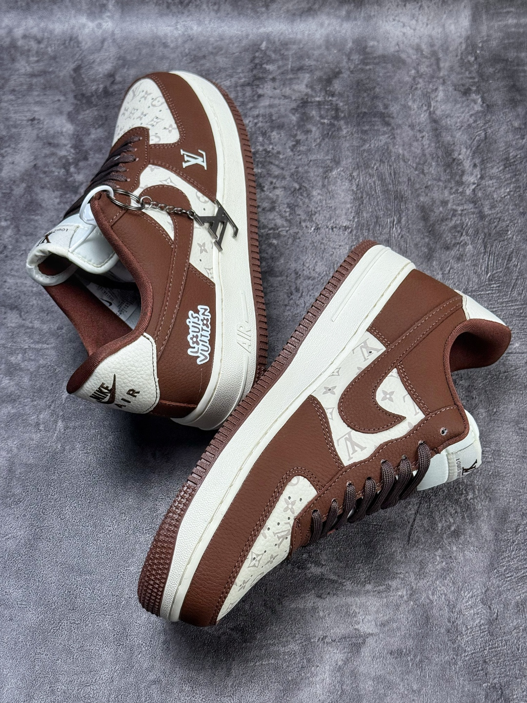 Nike Air Force 1 Low 07 x Louis Vuitton 棕白 DF0188-127-Top High Quatity Cheap Sneakers Fashion Clothing Clothes Bags handbags Shoes of all Brand wholesale With The best Quality And Beautiful Price from China Factory Chinese suppliers wholesaler seller Nike Air Force 1 Low 07 x Louis Vuitton 棕白 DF0188-127