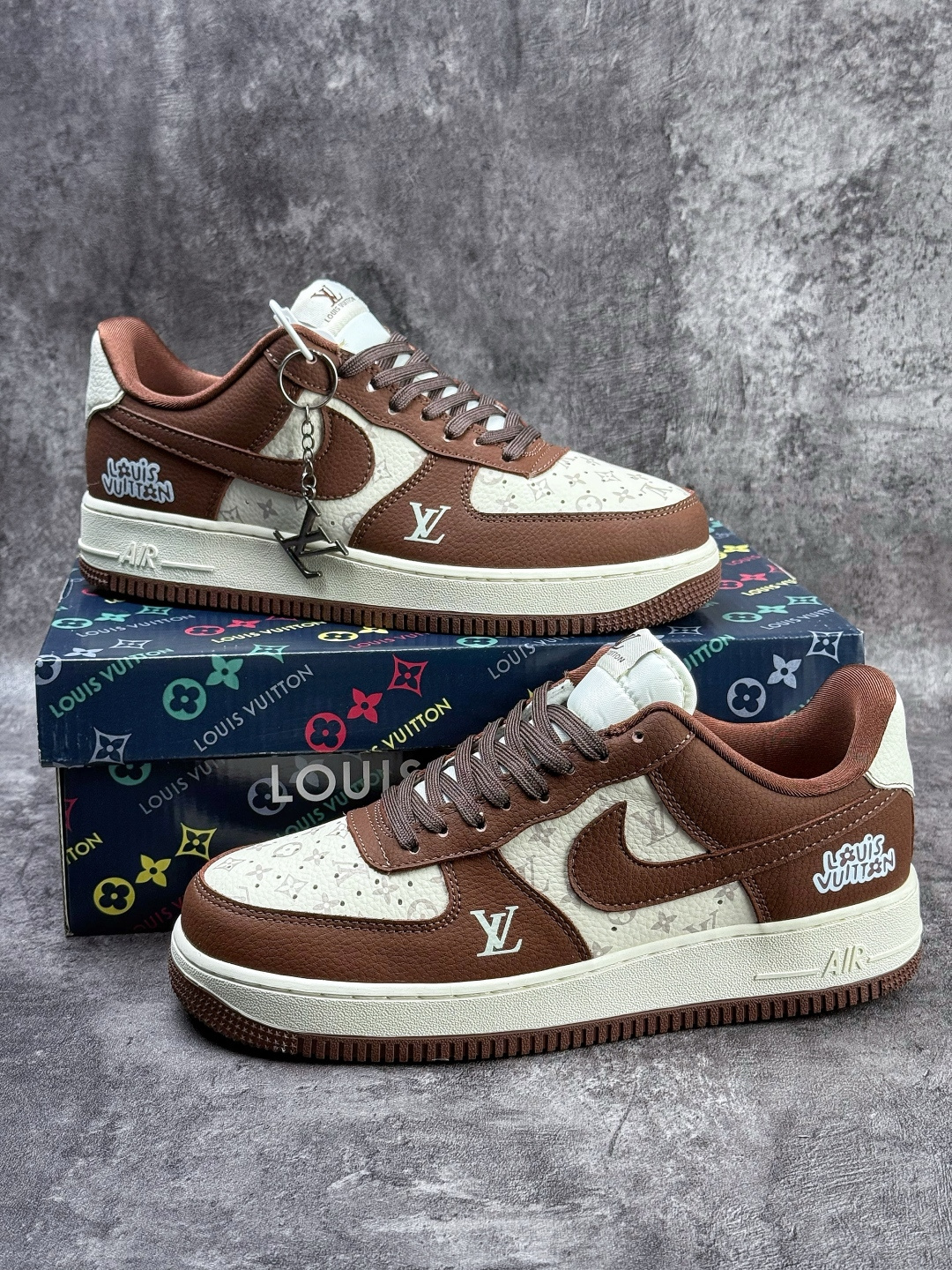 Nike Air Force 1 Low 07 x Louis Vuitton 棕白 DF0188-127-Top High Quatity Cheap Sneakers Fashion Clothing Clothes Bags handbags Shoes of all Brand wholesale With The best Quality And Beautiful Price from China Factory Chinese suppliers wholesaler seller Nike Air Force 1 Low 07 x Louis Vuitton 棕白 DF0188-127