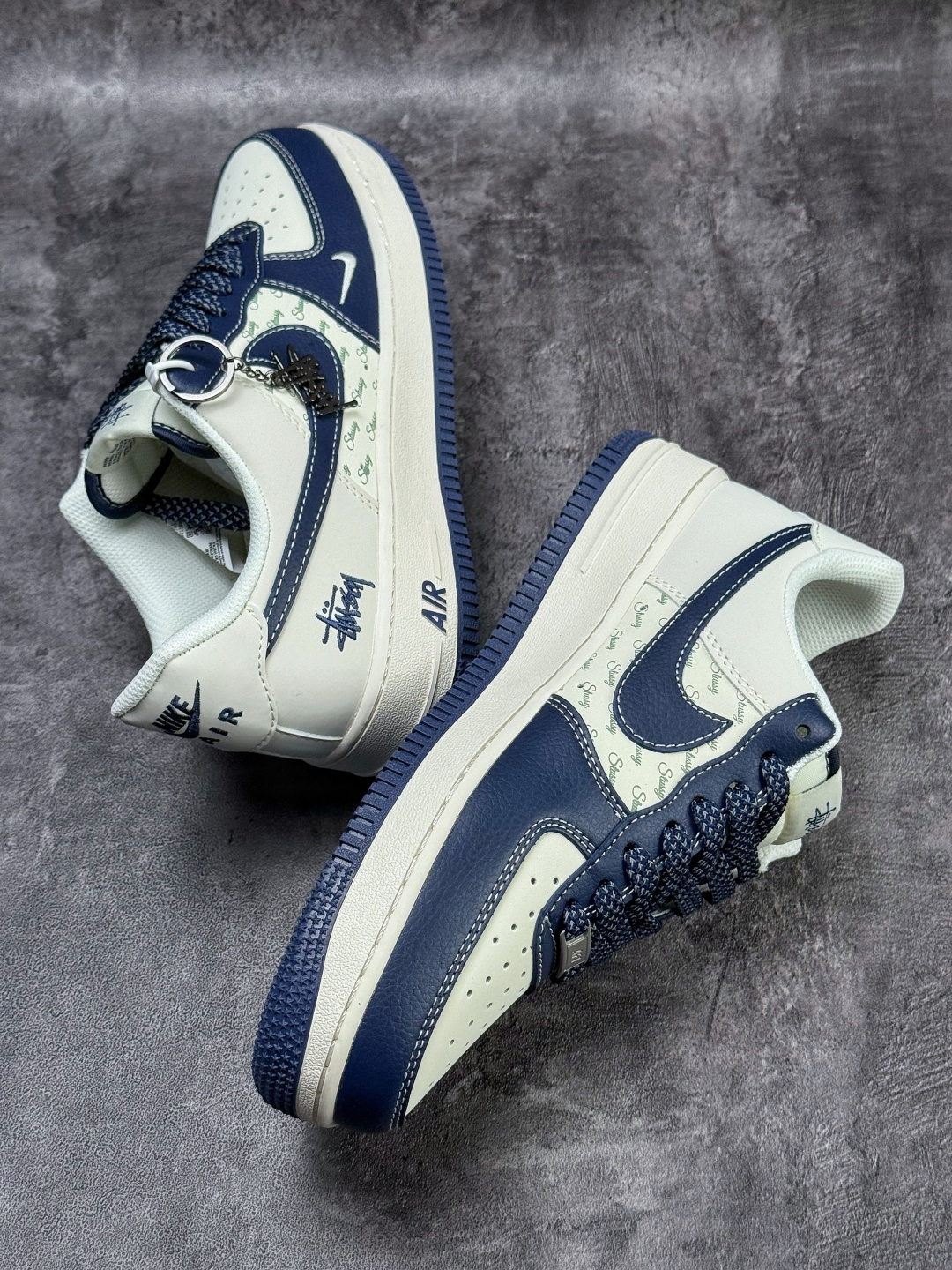 Nike Air Force 1 Low 07 x Stussy 蓝白小勾满天星 HH7518-081-Top High Quatity Cheap Sneakers Fashion Clothing Clothes Bags handbags Shoes of all Brand wholesale With The best Quality And Beautiful Price from China Factory Chinese suppliers wholesaler seller Nike Air Force 1 Low 07 x Stussy 蓝白小勾满天星 HH7518-081