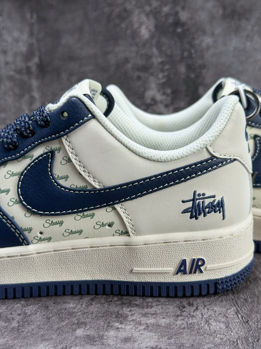 Nike Air Force 1 Low 07 x Stussy 蓝白小勾满天星 HH7518-081-Top High Quatity Cheap Sneakers Fashion Clothing Clothes Bags handbags Shoes of all Brand wholesale With The best Quality And Beautiful Price from China Factory Chinese suppliers wholesaler seller Nike Air Force 1 Low 07 x Stussy 蓝白小勾满天星 HH7518-081