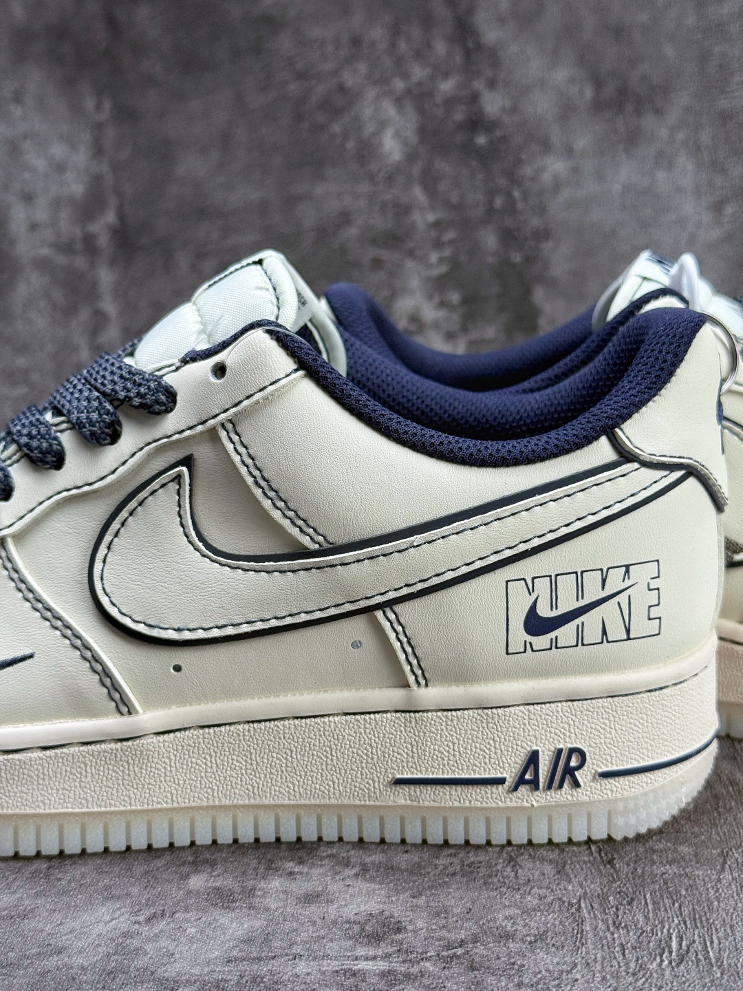 Nike Air Force 1 Low 07 白蓝双小勾满天星 SM6668-131