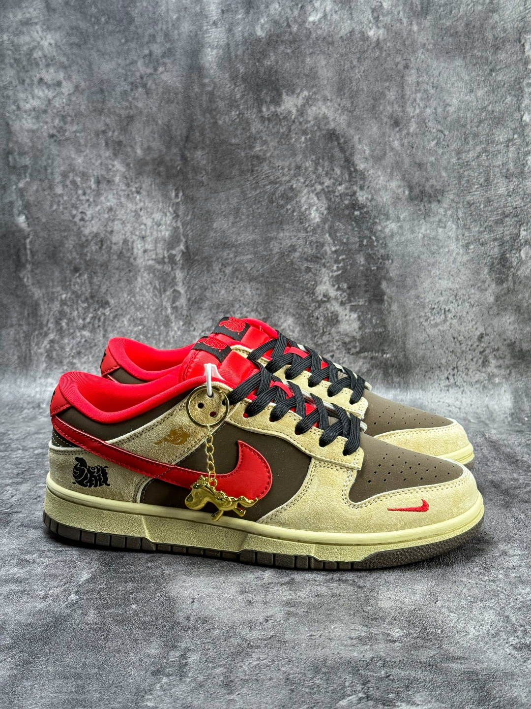 Nike SB Dunk Low 马年限定 棕红小勾 TX1688-022-Top High Quatity Cheap Sneakers Fashion Clothing Clothes Bags handbags Shoes of all Brand wholesale With The best Quality And Beautiful Price from China Factory Chinese suppliers wholesaler seller Nike SB Dunk Low 马年限定 棕红小勾 TX1688-022