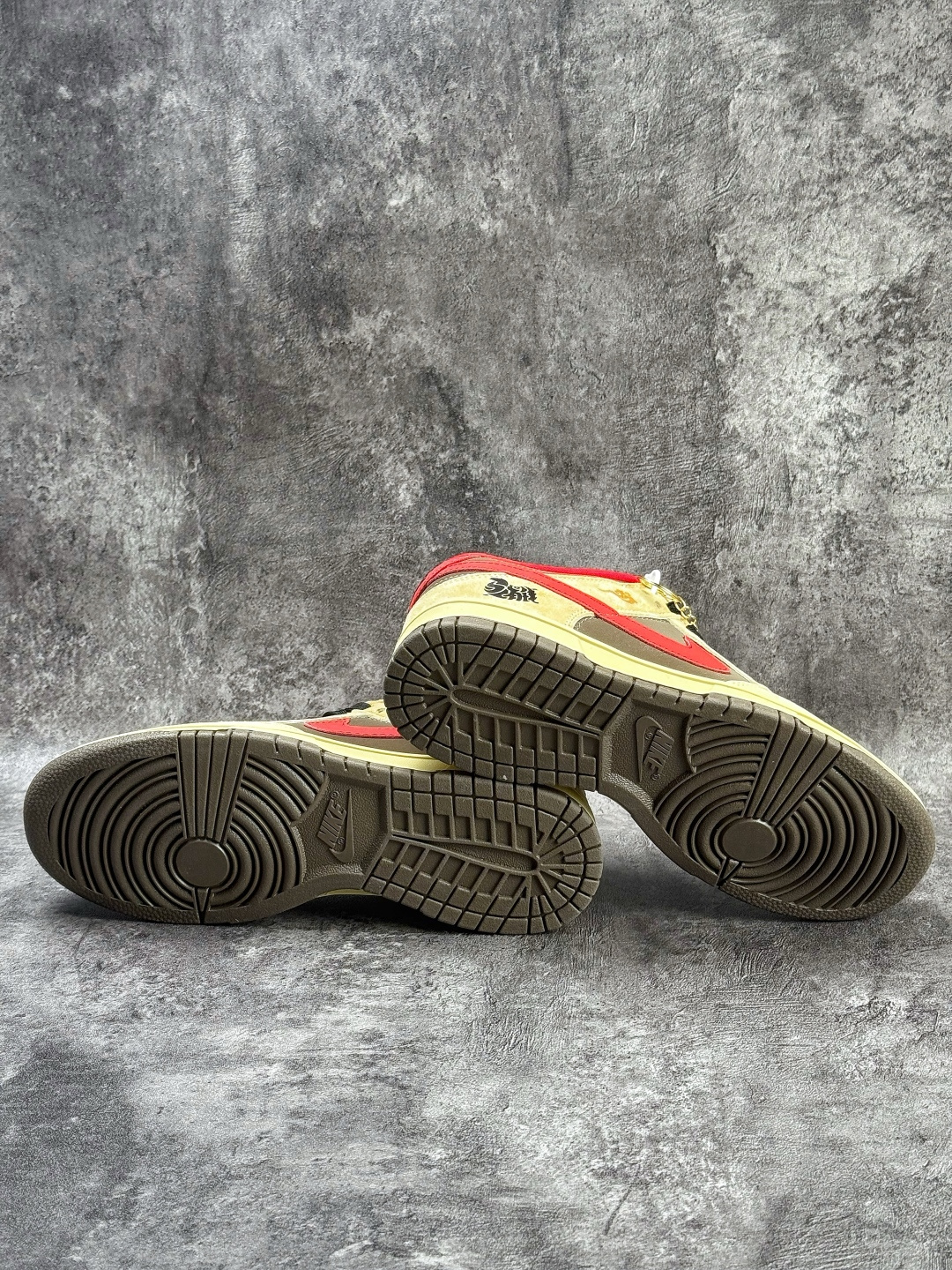 Nike SB Dunk Low 马年限定 棕红小勾 TX1688-022-Top High Quatity Cheap Sneakers Fashion Clothing Clothes Bags handbags Shoes of all Brand wholesale With The best Quality And Beautiful Price from China Factory Chinese suppliers wholesaler seller Nike SB Dunk Low 马年限定 棕红小勾 TX1688-022