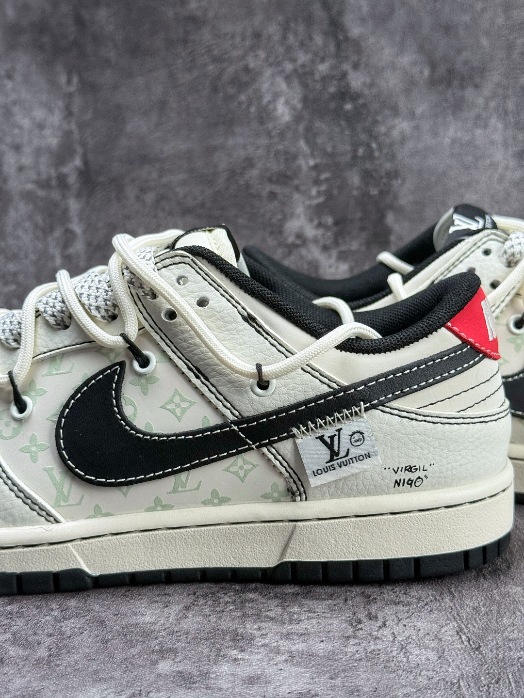 Nike SB Dunk Low x Louis Vuitton 白黑小勾满天星 YX5066-395-Top High Quatity Cheap Sneakers Fashion Clothing Clothes Bags handbags Shoes of all Brand wholesale With The best Quality And Beautiful Price from China Factory Chinese suppliers wholesaler seller Nike SB Dunk Low x Louis Vuitton 白黑小勾满天星 YX5066-395