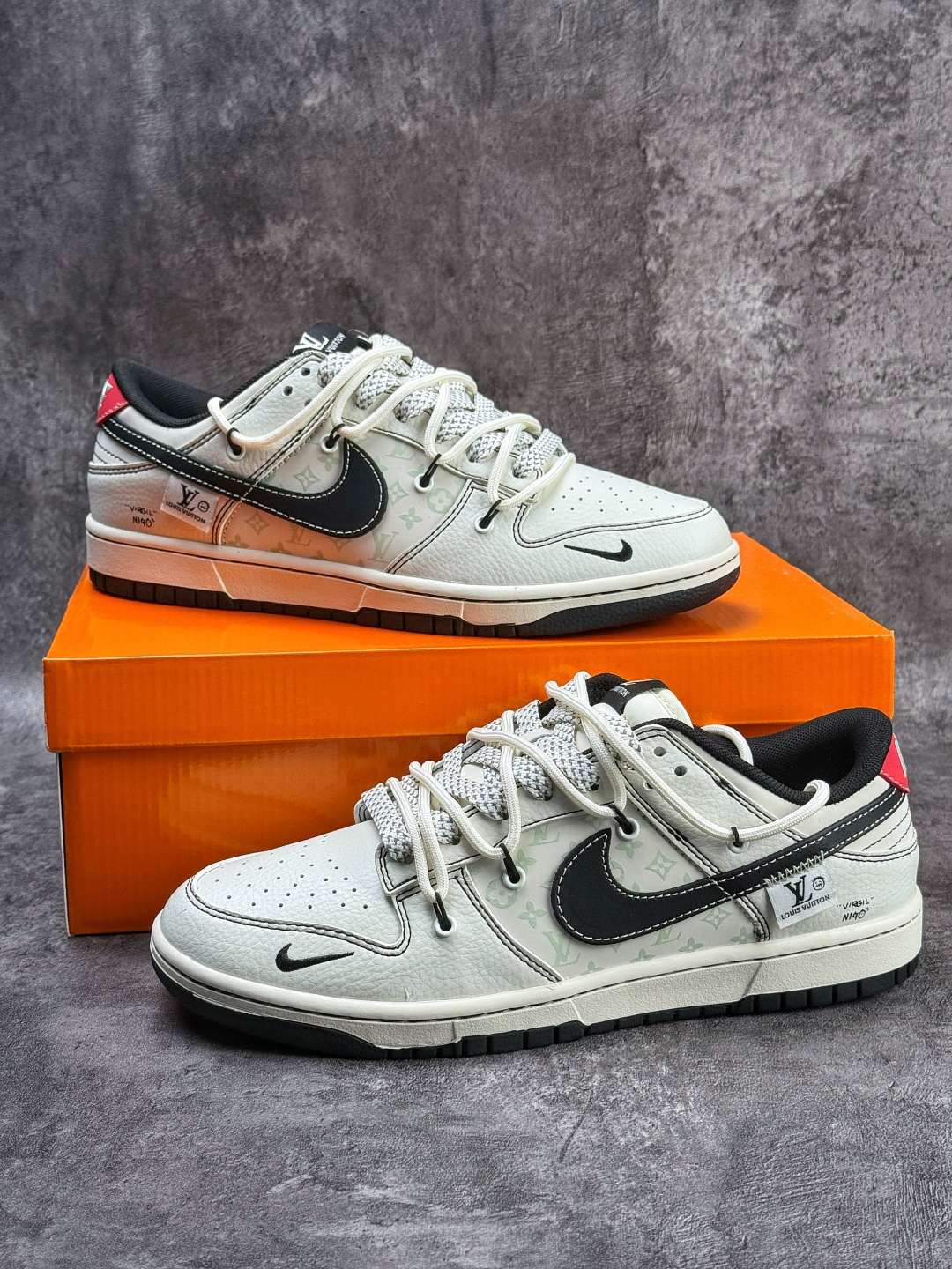 Nike SB Dunk Low x Louis Vuitton 白黑小勾满天星 YX5066-395-Top High Quatity Cheap Sneakers Fashion Clothing Clothes Bags handbags Shoes of all Brand wholesale With The best Quality And Beautiful Price from China Factory Chinese suppliers wholesaler seller Nike SB Dunk Low x Louis Vuitton 白黑小勾满天星 YX5066-395