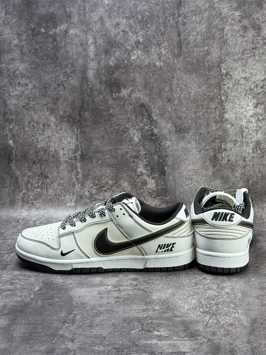 Nike SB Dunk Low 白黑小勾满天星 CS1688-136-Top High Quatity Cheap Sneakers Fashion Clothing Clothes Bags handbags Shoes of all Brand wholesale With The best Quality And Beautiful Price from China Factory Chinese suppliers wholesaler seller Nike SB Dunk Low 白黑小勾满天星 CS1688-136