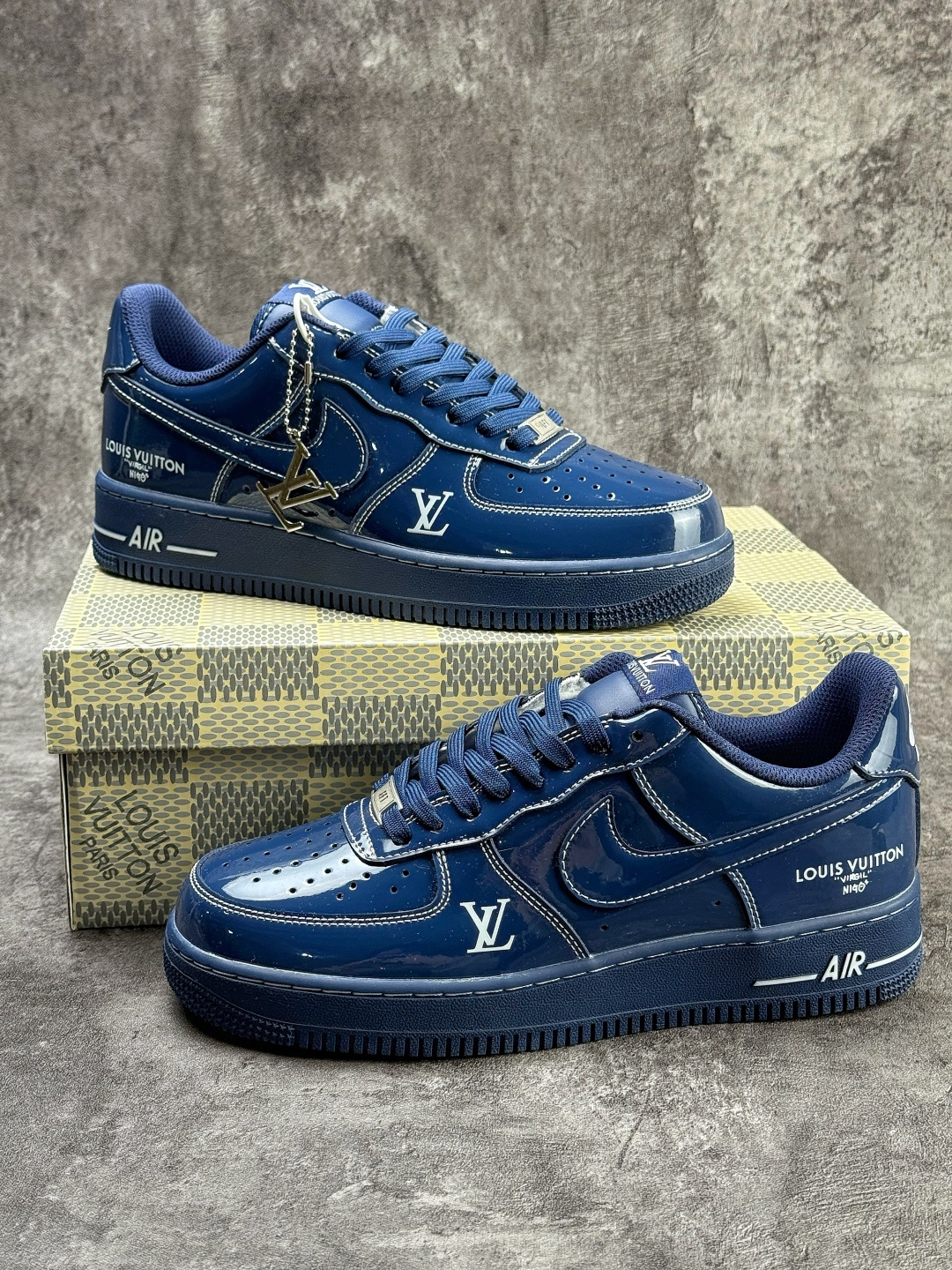 210 Nike Air Force 1 Low 07 x Louis Vuitton 蓝白漆皮 NH0601-524-Chinese UA Cheap High Quatity Brand Clothes Bags handbags Sneakers wholesale wholesaler seller from China Factory suppliers Fashion Clothing Shoes best Quality Beautiful Price 210 Nike Air Force 1 Low 07 x Louis Vuitton 蓝白漆皮 NH0601-524