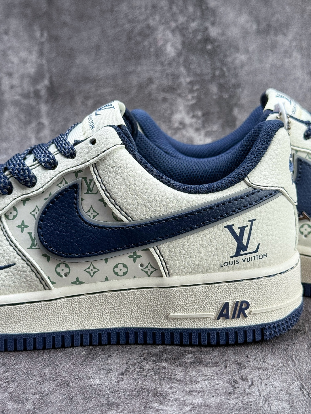 210 Nike Air Force 1 Low 07 x Louis Vuitton 白蓝小勾满天星 HH7518-078-Chinese UA Cheap High Quatity Brand Clothes Bags handbags Sneakers wholesale wholesaler seller from China Factory suppliers Fashion Clothing Shoes best Quality Beautiful Price 210 Nike Air Force 1 Low 07 x Louis Vuitton 白蓝小勾满天星 HH7518-078
