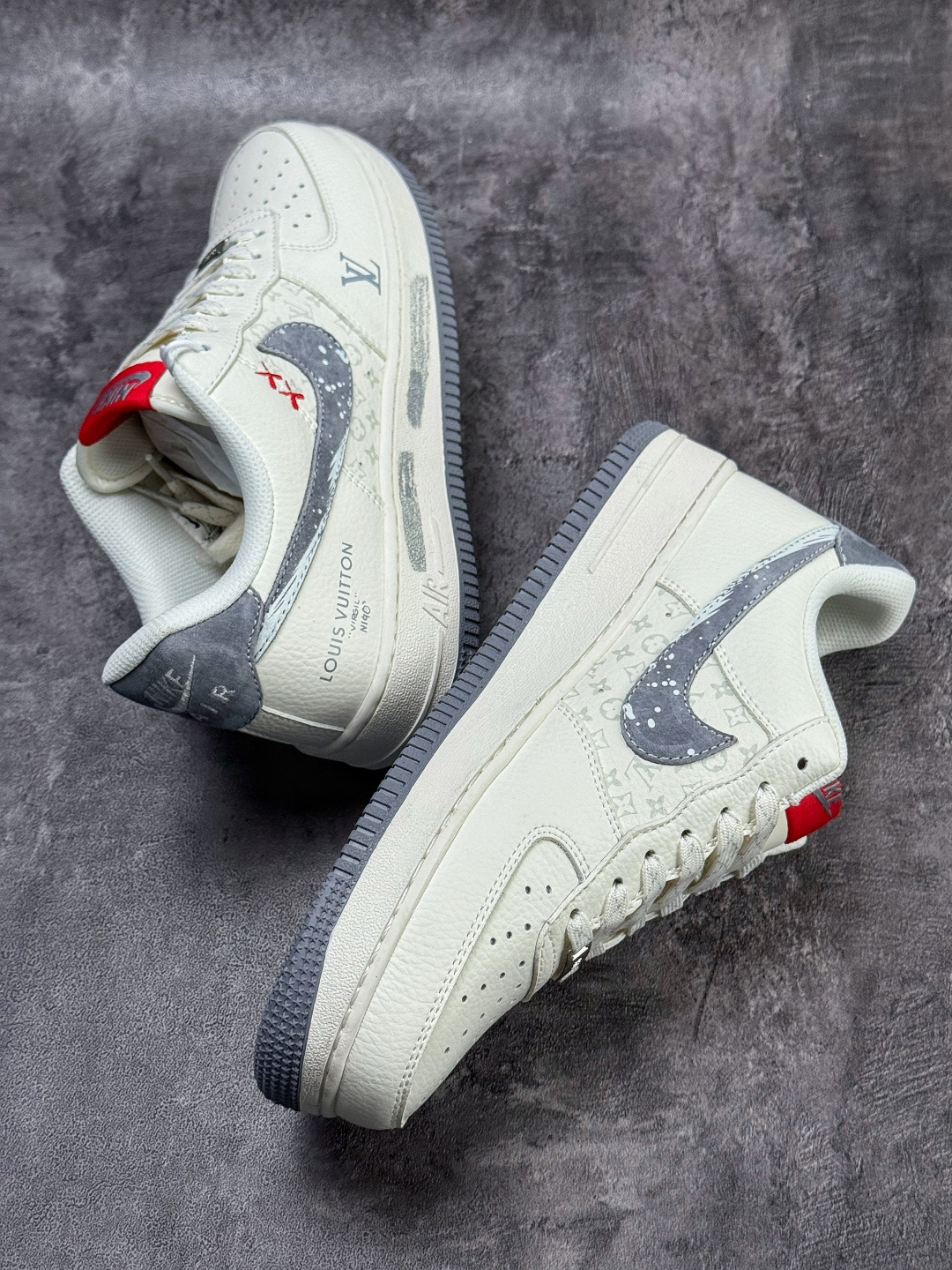 Nike Air Force 1 Low 07 x Louis Vuitton 白灰 KG6699-F49
