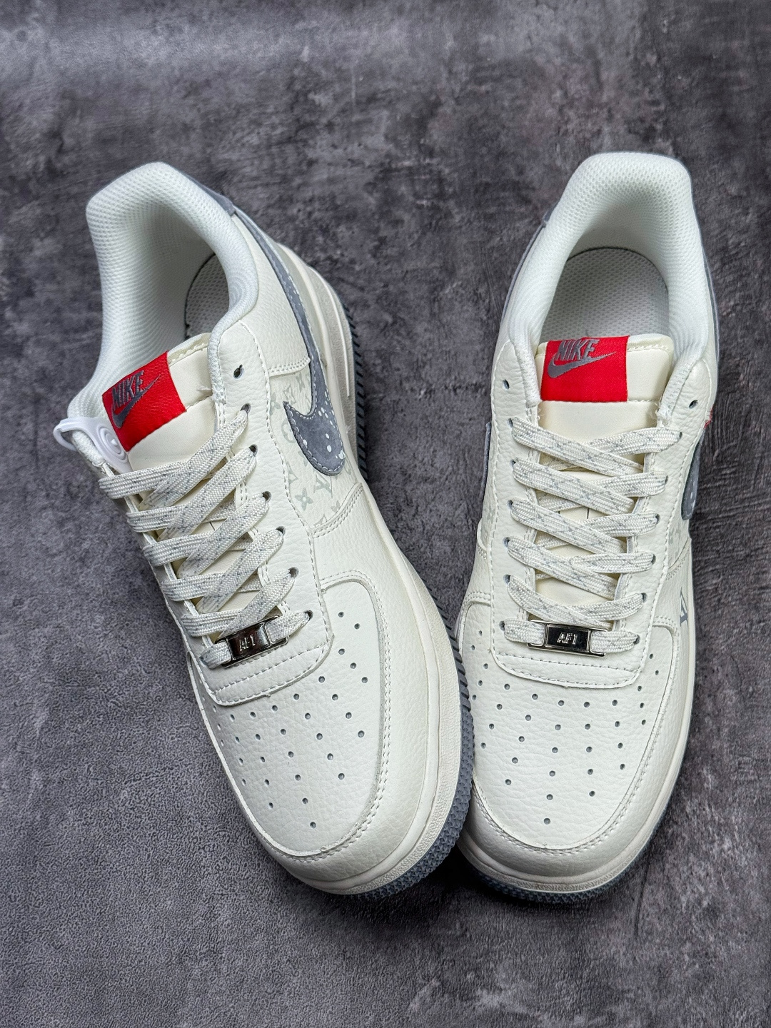Nike Air Force 1 Low 07 x Louis Vuitton 白灰 KG6699-F49
