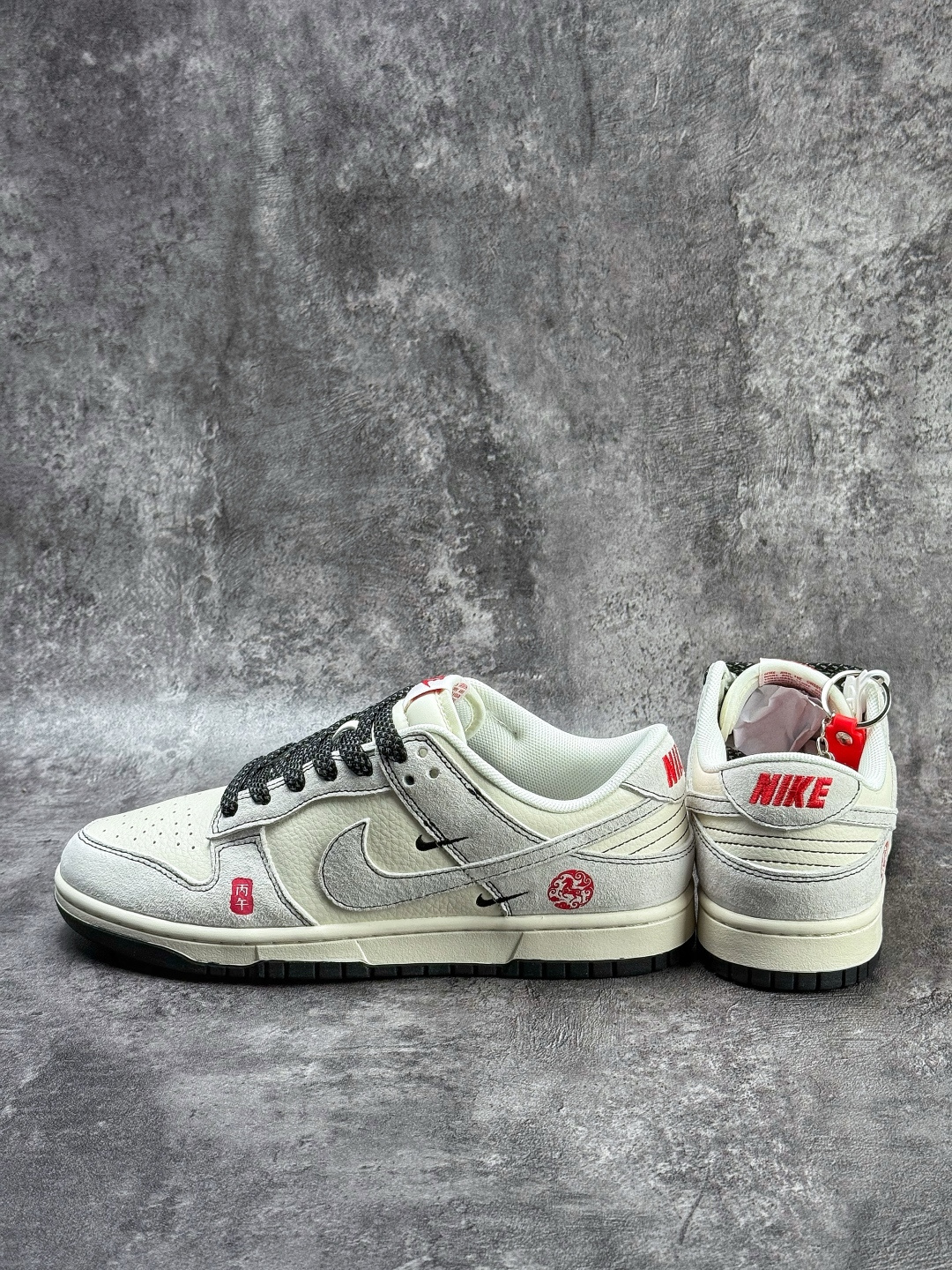 Nike SB Dunk Low 马年限定 灰白双小勾满天星 SD6868-114-Top High Quatity Cheap Sneakers Fashion Clothing Clothes Bags handbags Shoes of all Brand wholesale With The best Quality And Beautiful Price from China Factory Chinese suppliers wholesaler seller Nike SB Dunk Low 马年限定 灰白双小勾满天星 SD6868-114