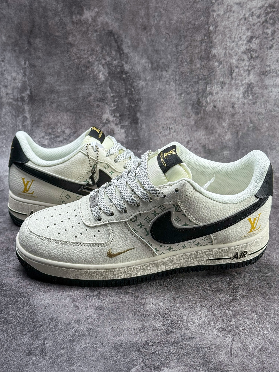 Nike Air Force 1 Low 07 x x Louis Vuitton 白黑小勾满天星 XX3168-158 Nike Air Force 1 Low 07 x x Louis Vuitton 白黑小勾满天星 XX3168-158