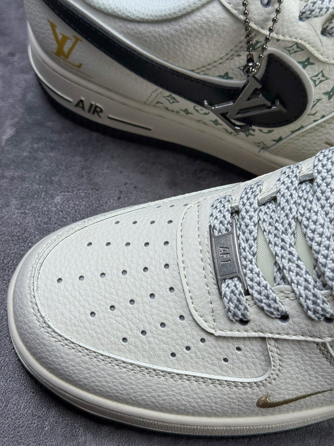 Nike Air Force 1 Low 07 x x Louis Vuitton 白黑小勾满天星 XX3168-158 Nike Air Force 1 Low 07 x x Louis Vuitton 白黑小勾满天星 XX3168-158