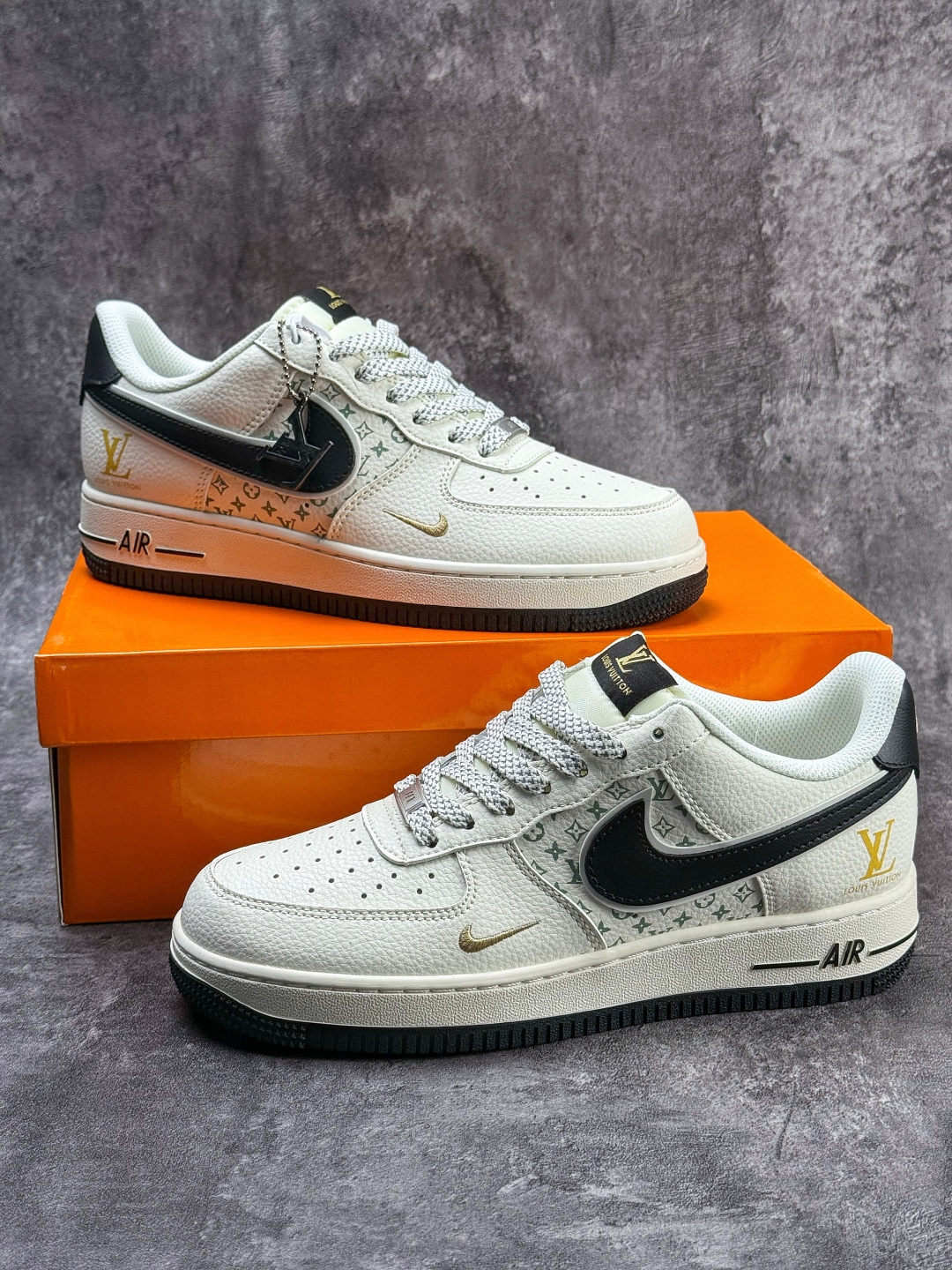 Nike Air Force 1 Low 07 x x Louis Vuitton 白黑小勾满天星 XX3168-158 Nike Air Force 1 Low 07 x x Louis Vuitton 白黑小勾满天星 XX3168-158