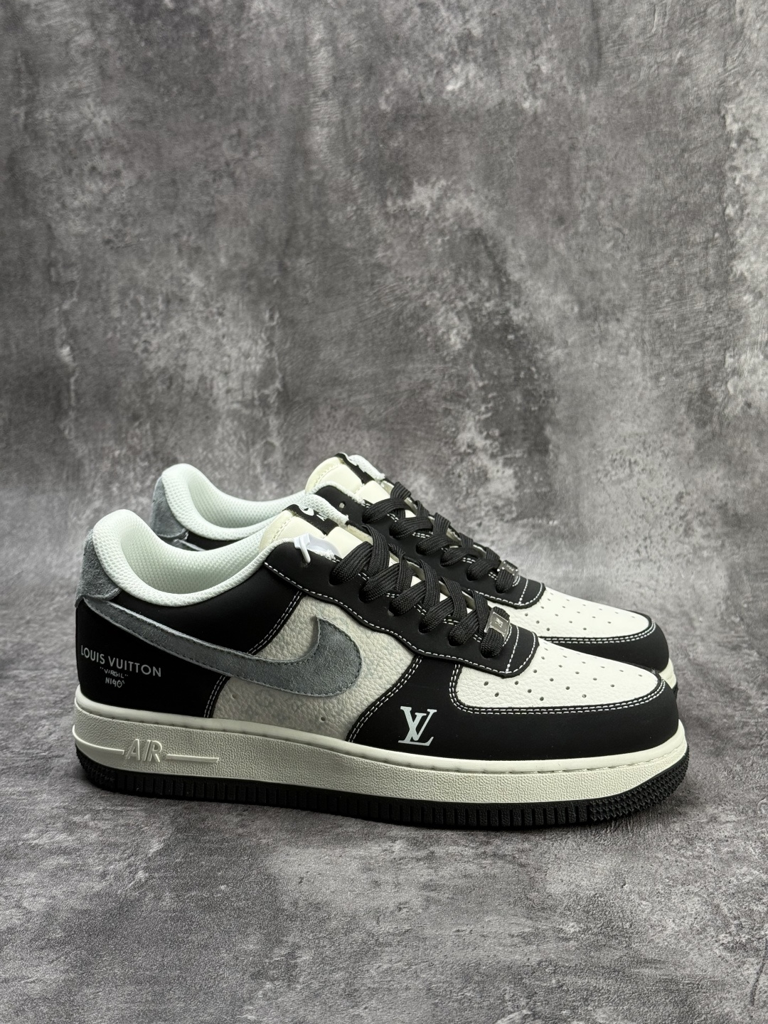 Nike Air Force 1 Low 07 x Louis Vuitton 黑白灰 KG6699-F29