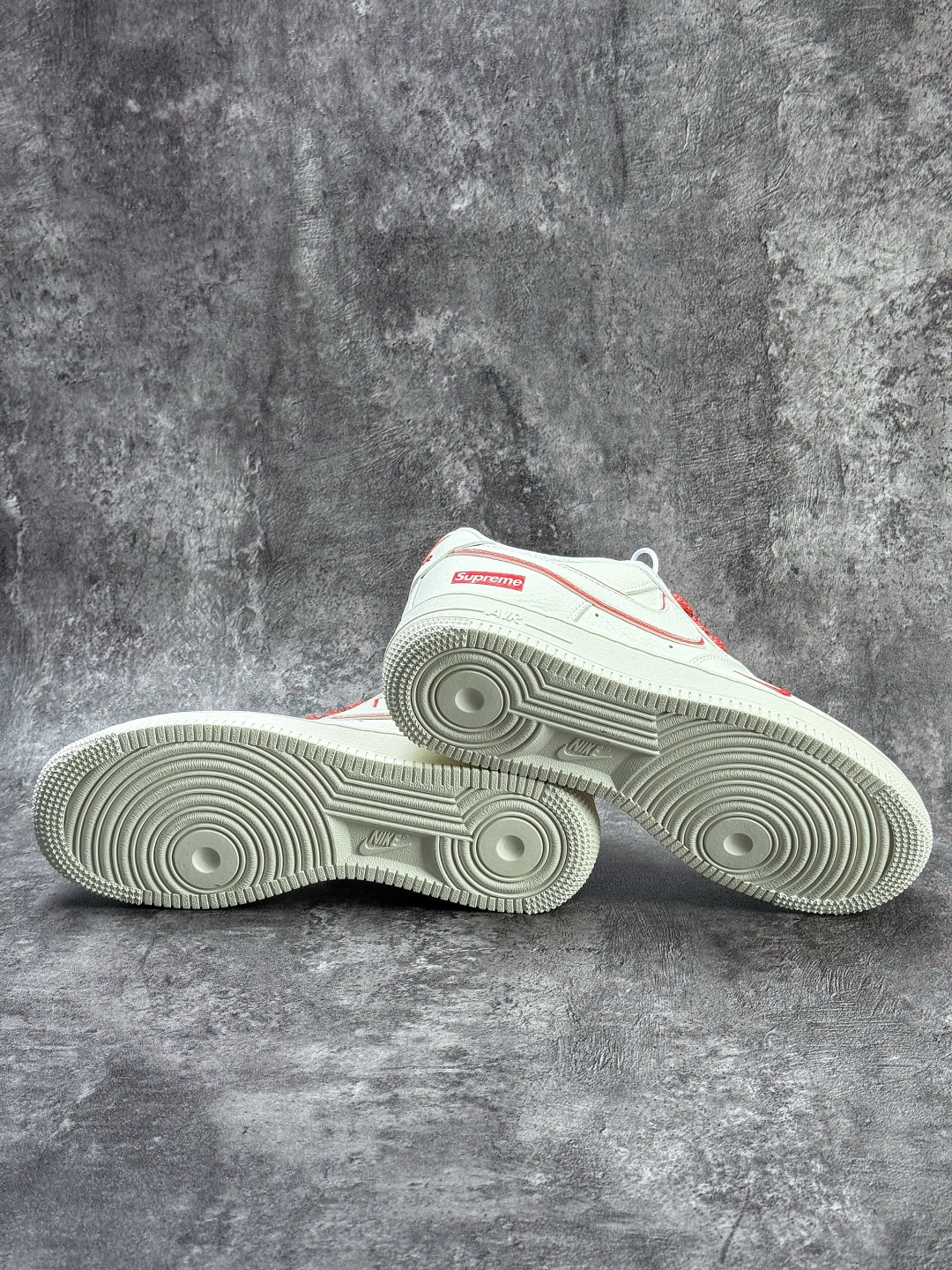 Nike Air Force 1 Low 07 x Superme 白红小勾满天星 CS5288-078