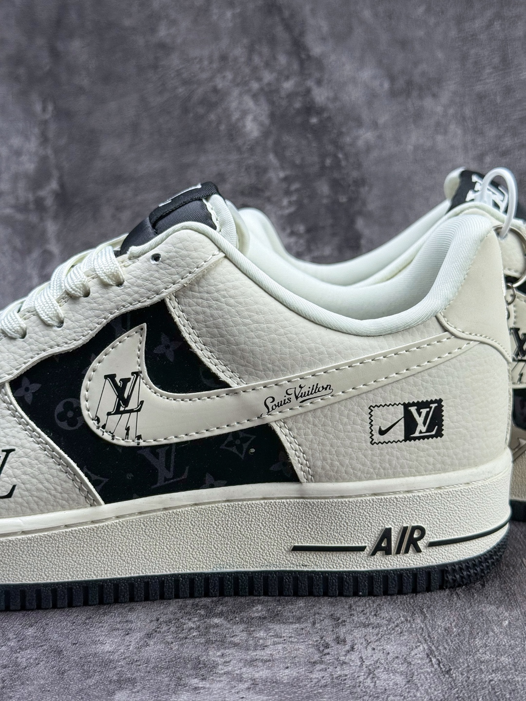 Nike Air Force 1 Low 07 x Louis Vuitton 白黑 DF0188-137
